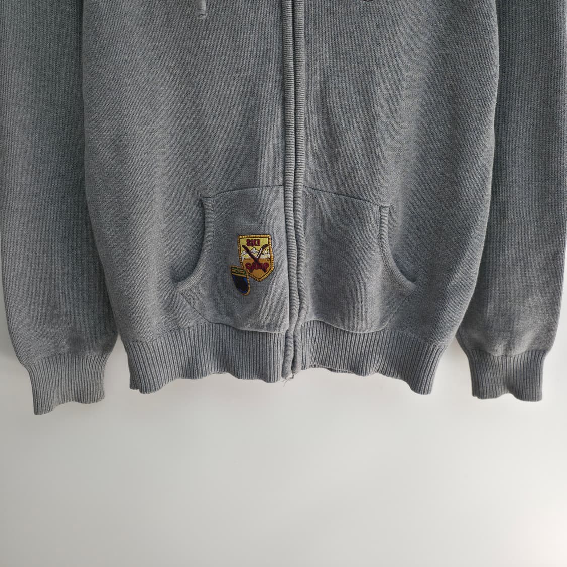 [L] 티니위니 그레이 집업 후드 니트 상품이미지4