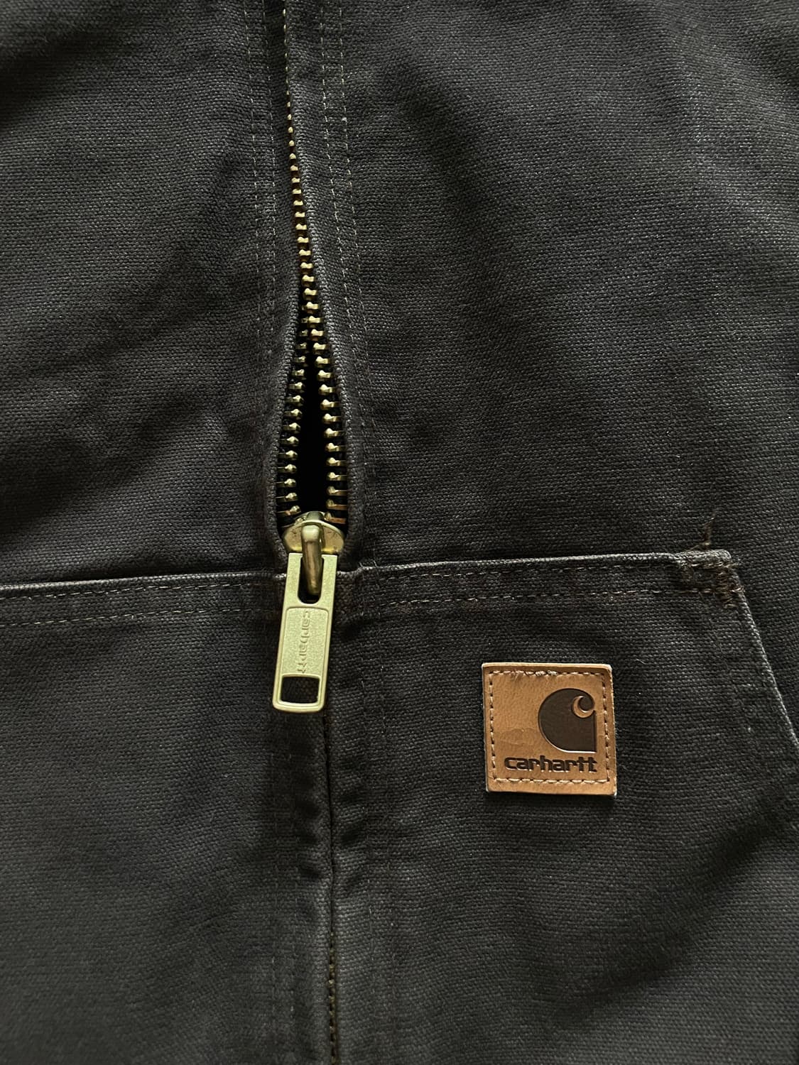 칼하트 j130 DKB 다크 브라운 액티브 자켓 샌드스톤 상품이미지4