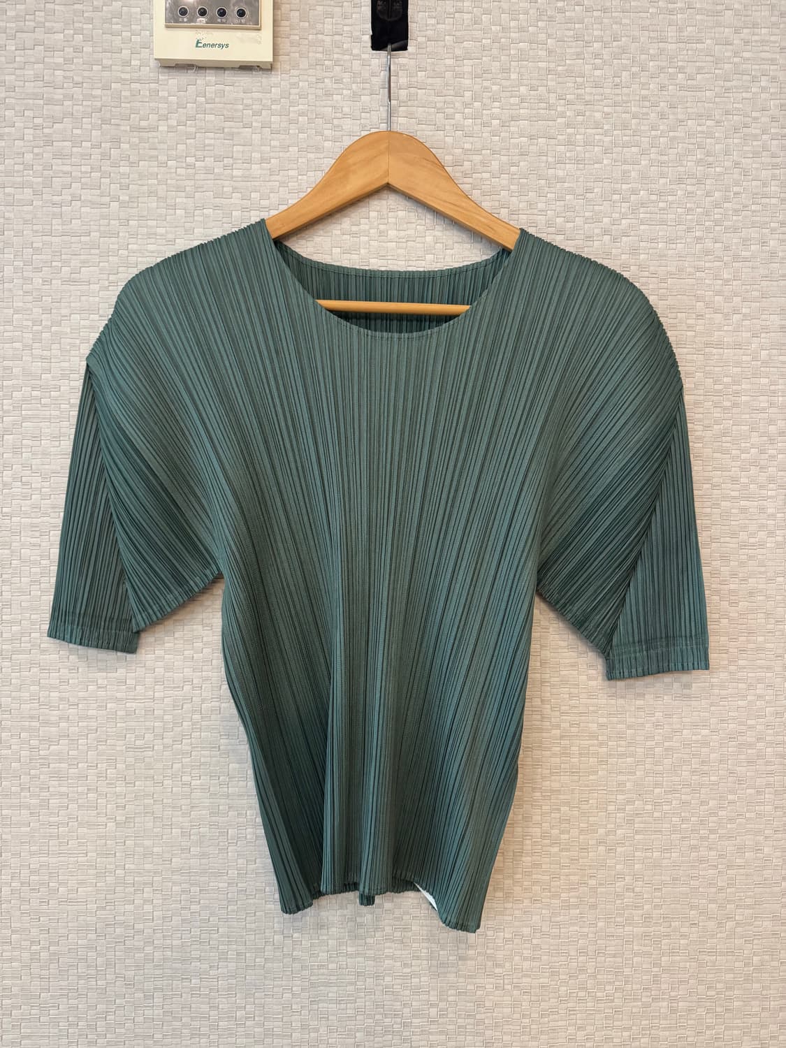 플리츠플리즈 8월 반소매 탑 세이지 그린 상품이미지2