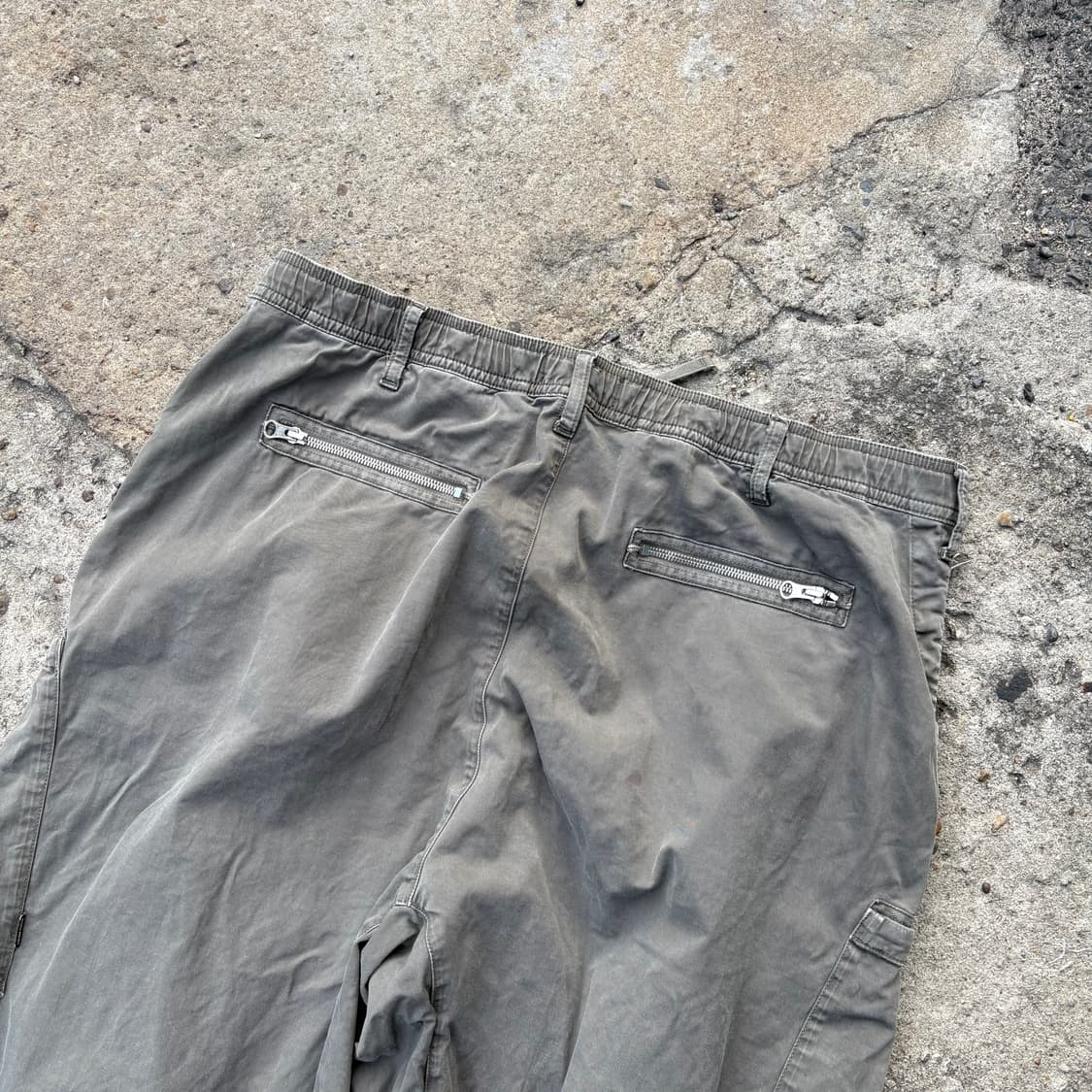 스톤아일랜드 쉐도우 프로젝트 올리브 카고 팬츠 상품이미지6