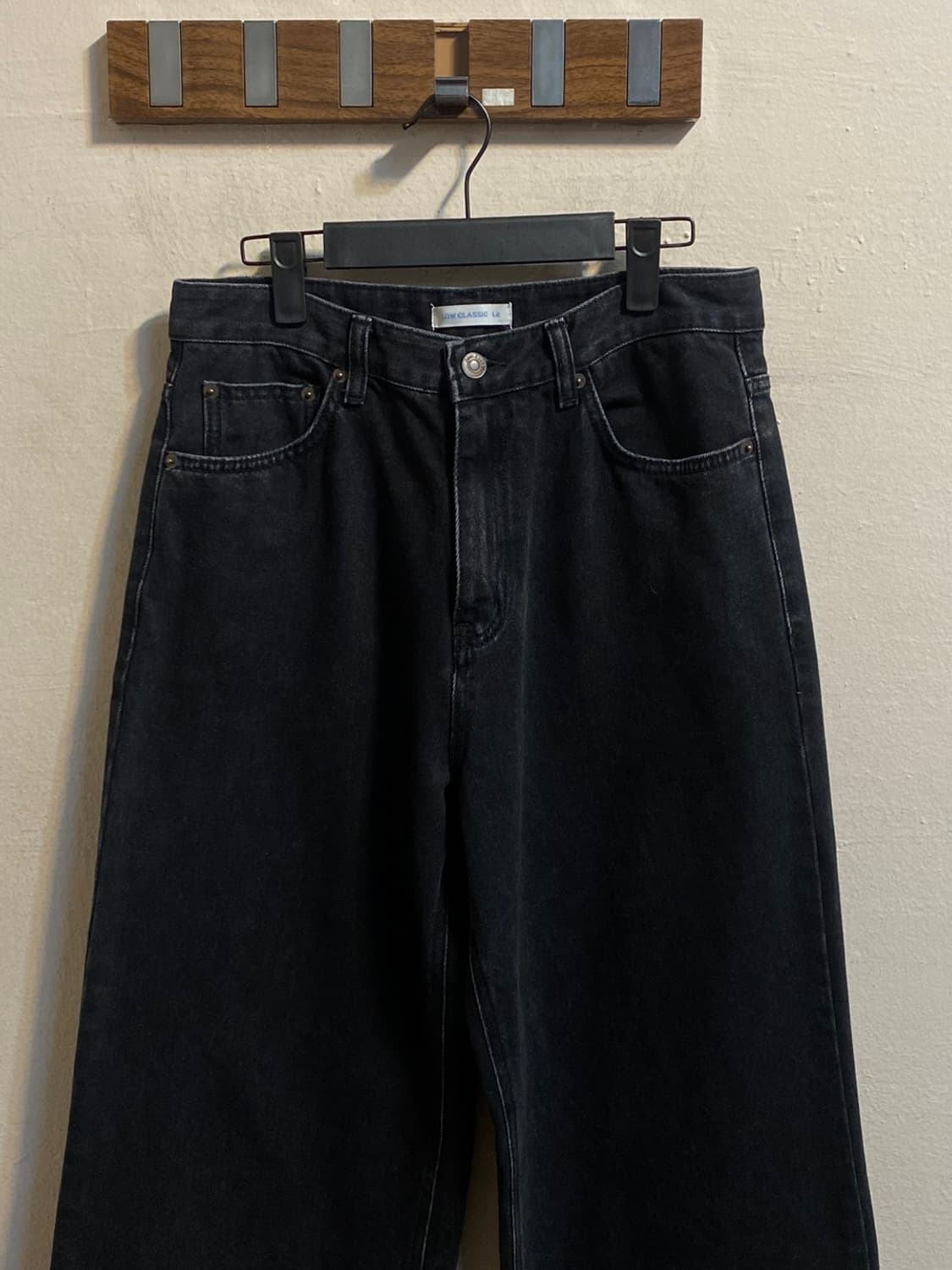 로우클래식 블랙 데님 팬츠 상품이미지2