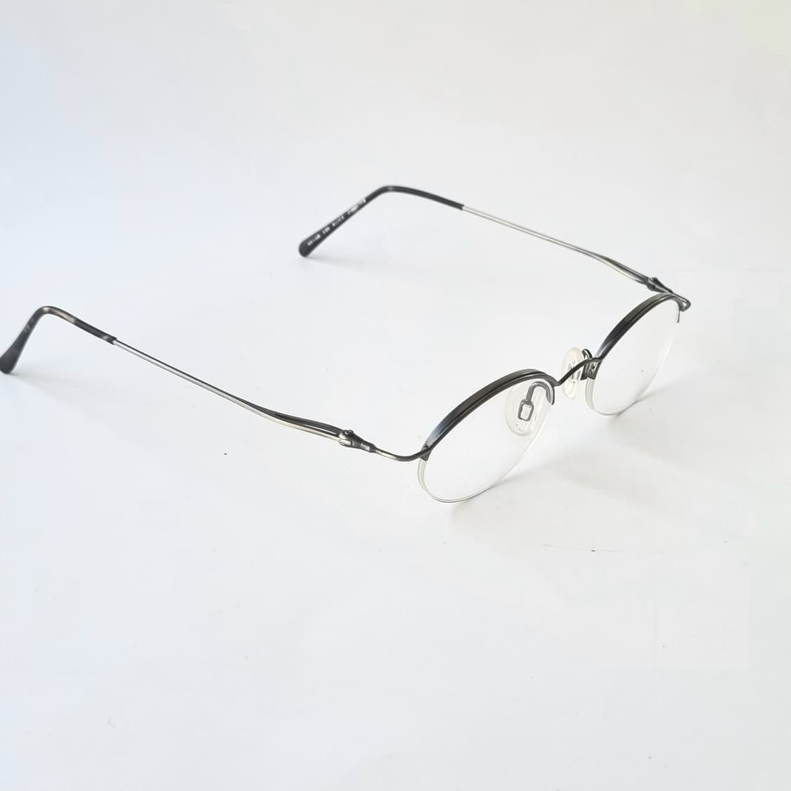 데드스탁 빈티지 오벌형 반무테 안경테 464 상품이미지10