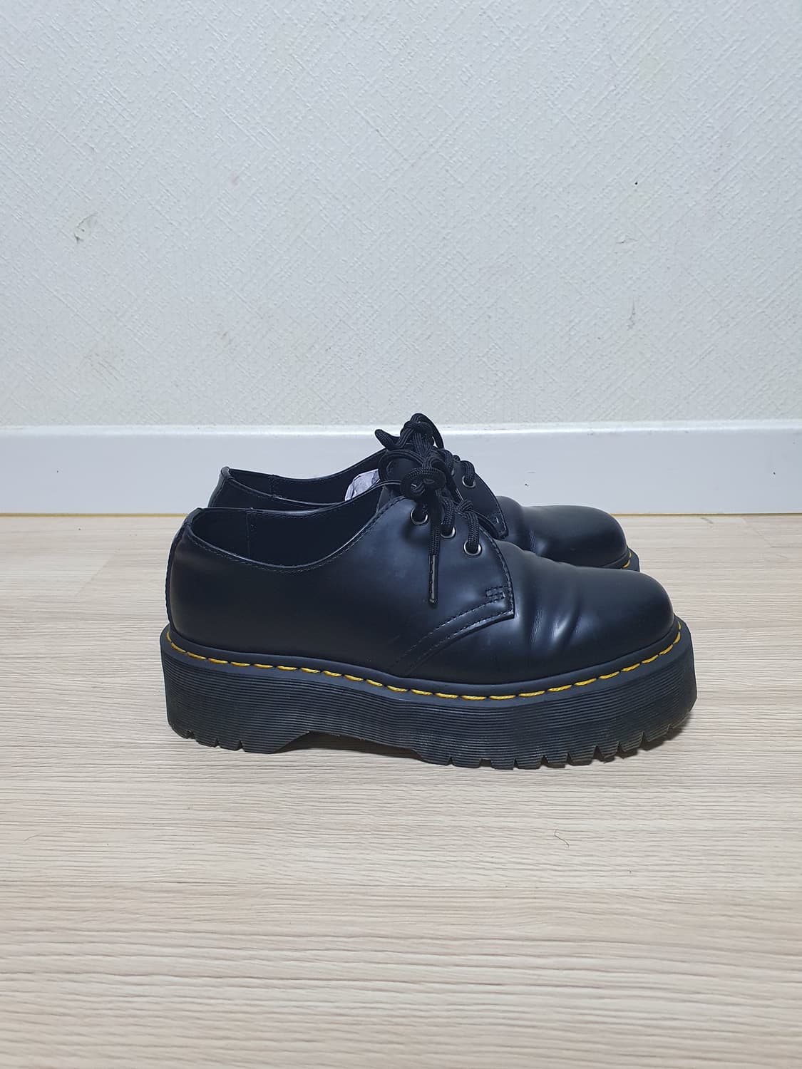 닥터마틴 1461 쿼드 블랙 250 상품이미지1