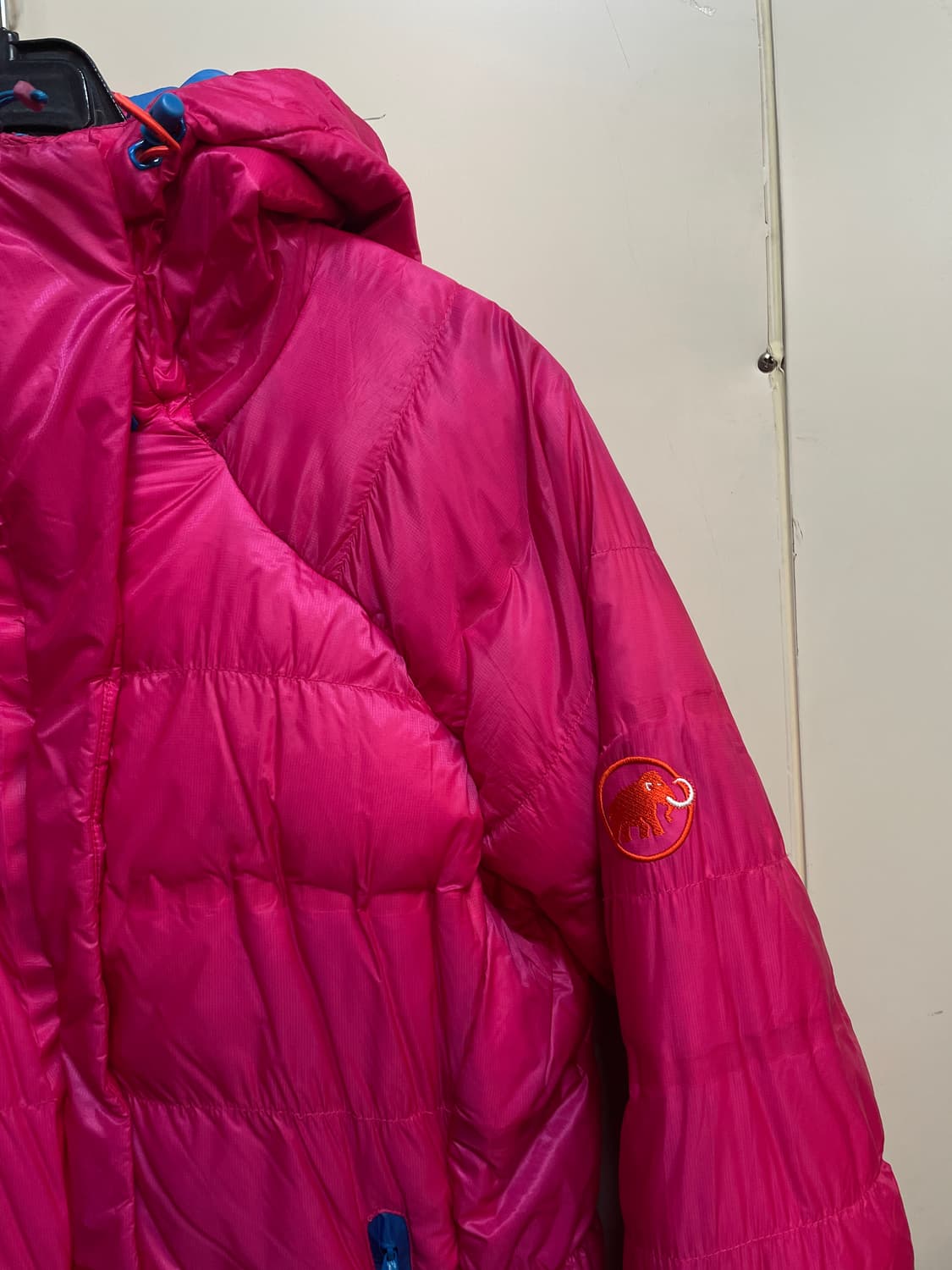 마무트 여성 패딩 상품이미지3