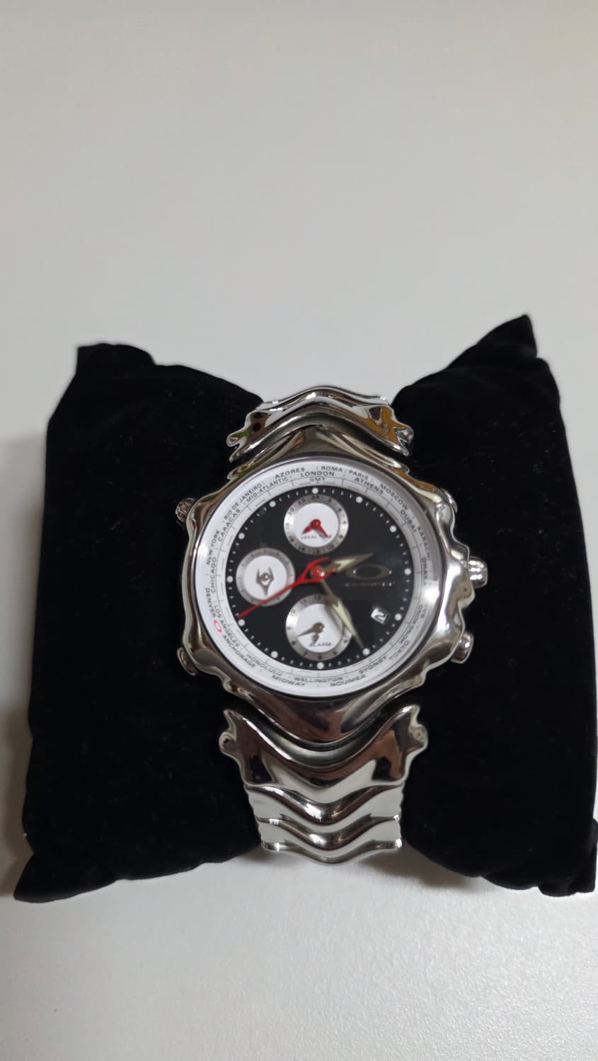 오클리 gmt 시계 상품이미지8