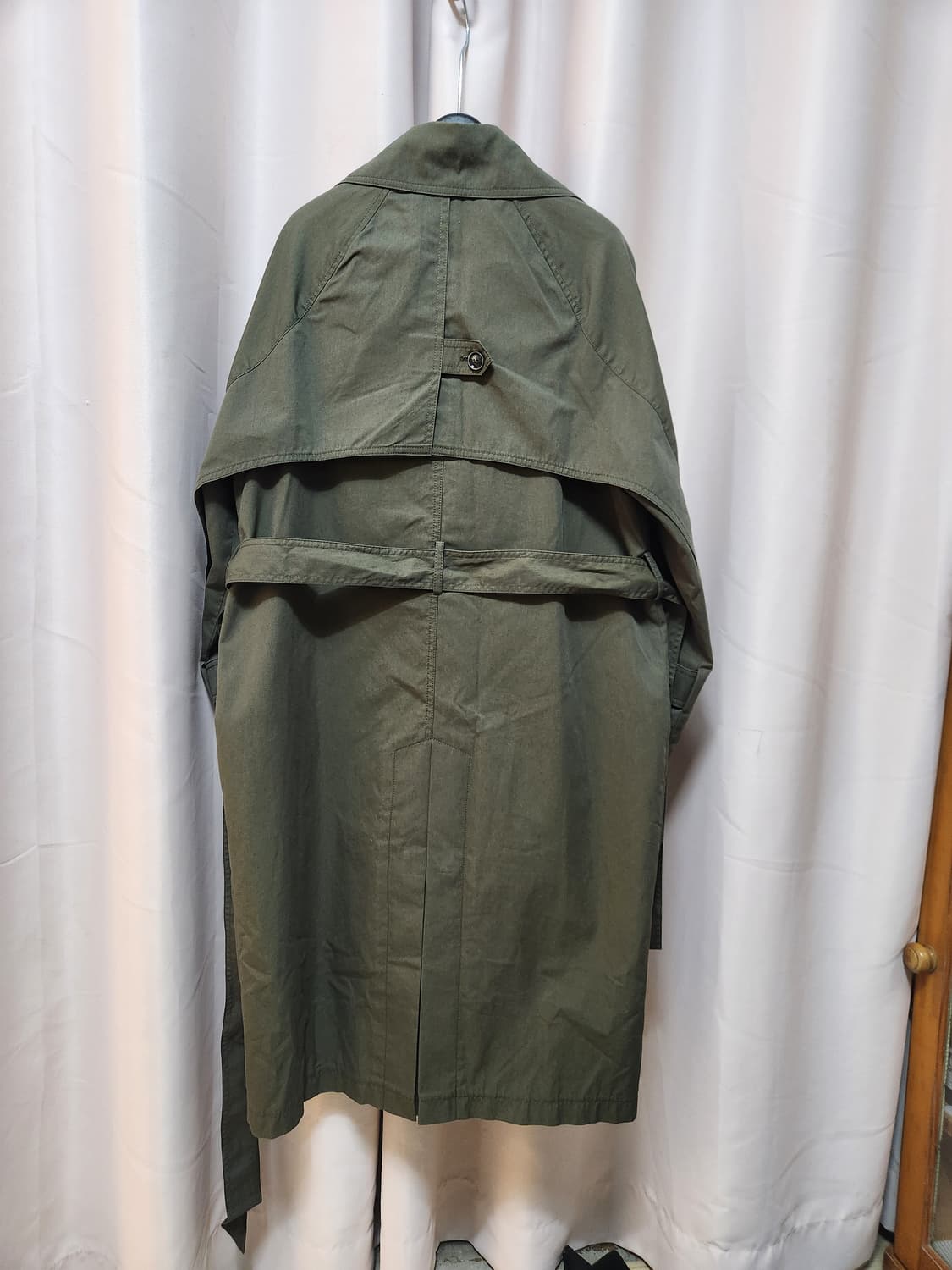 듀엘 카키색 롱 트렌치코트 상품이미지3