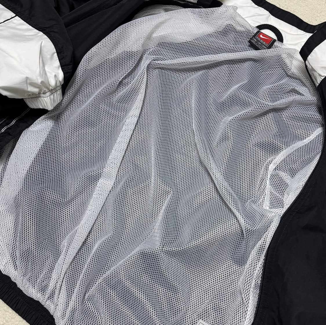 나이키 올드스쿨 오레오 검흰 바람막이 상품이미지6