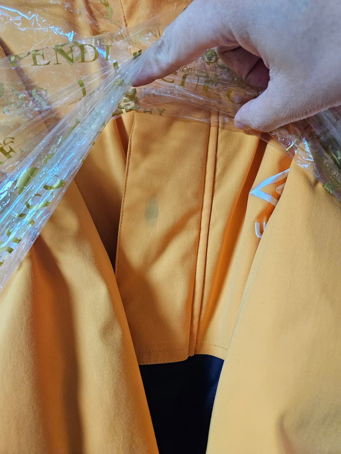 엄브로 커버블럭 덕다운 패딩 L사이즈 제품 상품이미지4