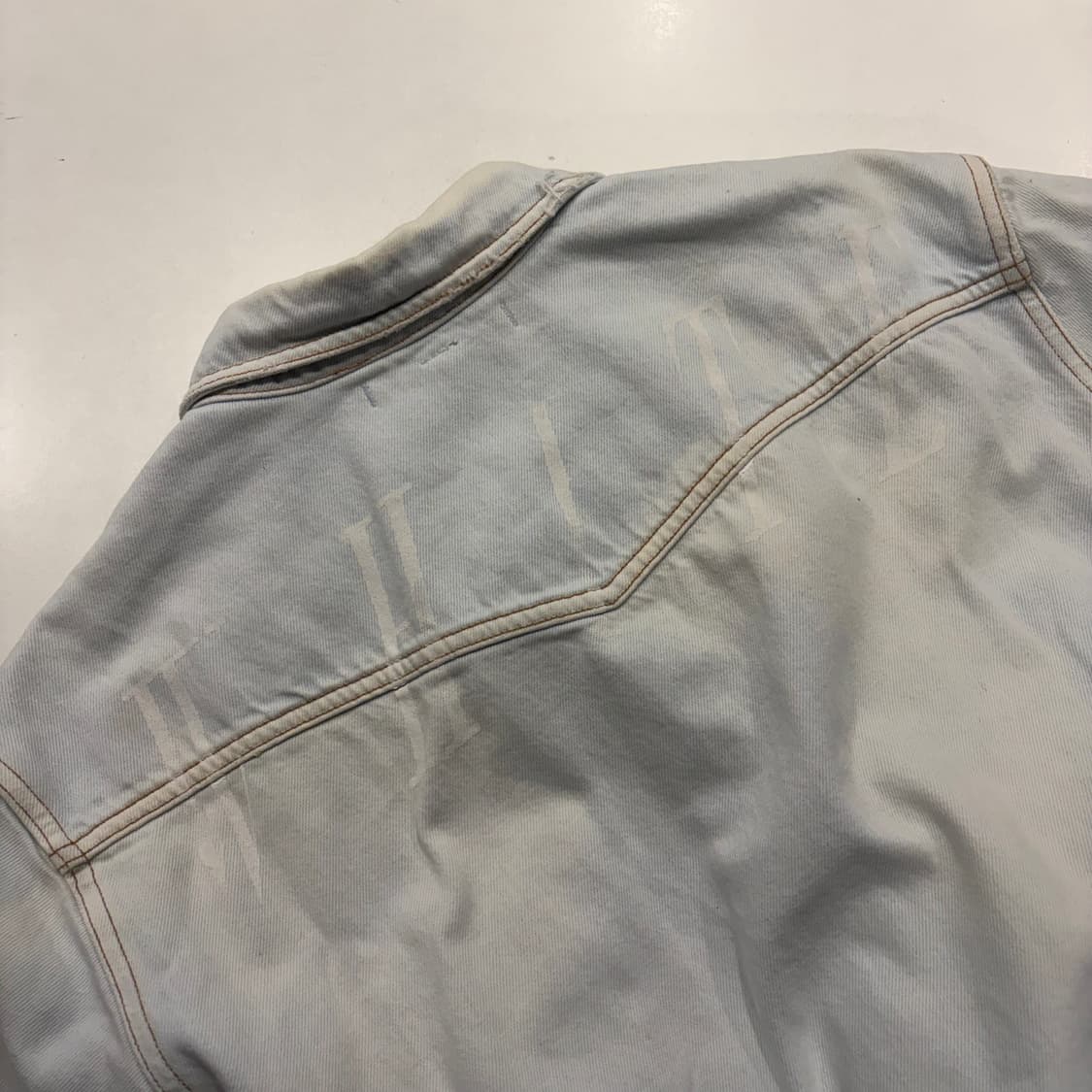 [L] 오프화이트 빈티지 연청 데님 셔츠 C37 상품이미지10