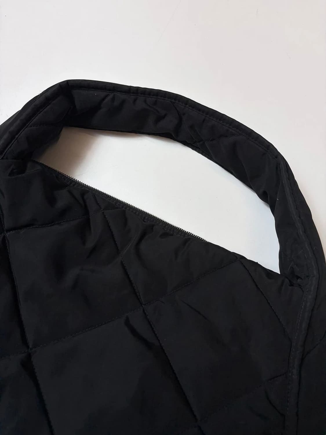 코스 다이아몬드 퀼티드 핸드백 Q1521 상품이미지2