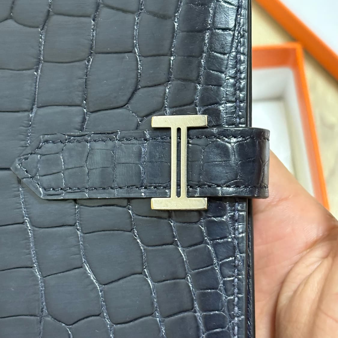 [새상품급] 에르메스 악어 와니 베안 장지갑 상품이미지3