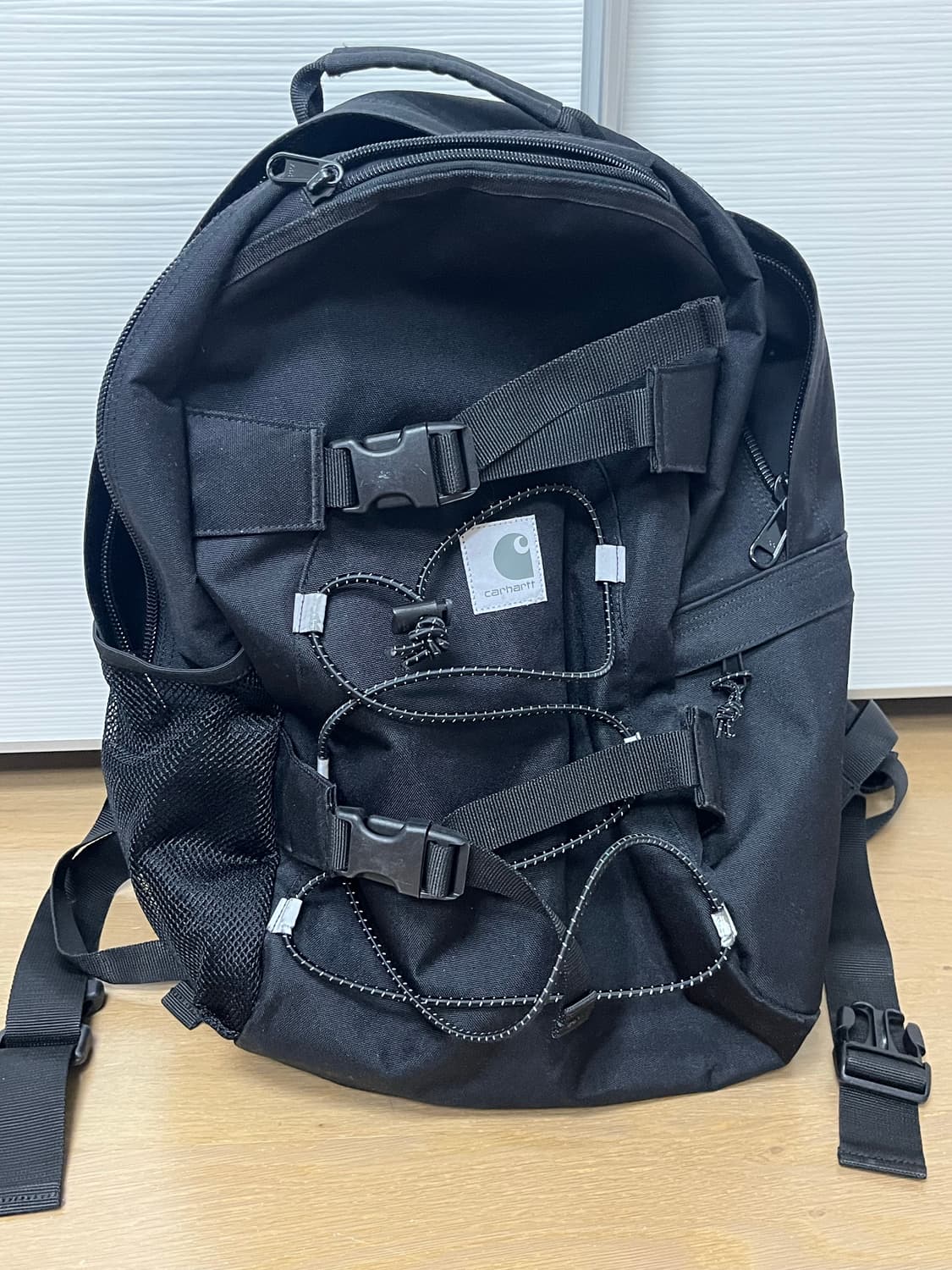 칼하트 킥플립 리플렉티브 백팩 가방 상품이미지1