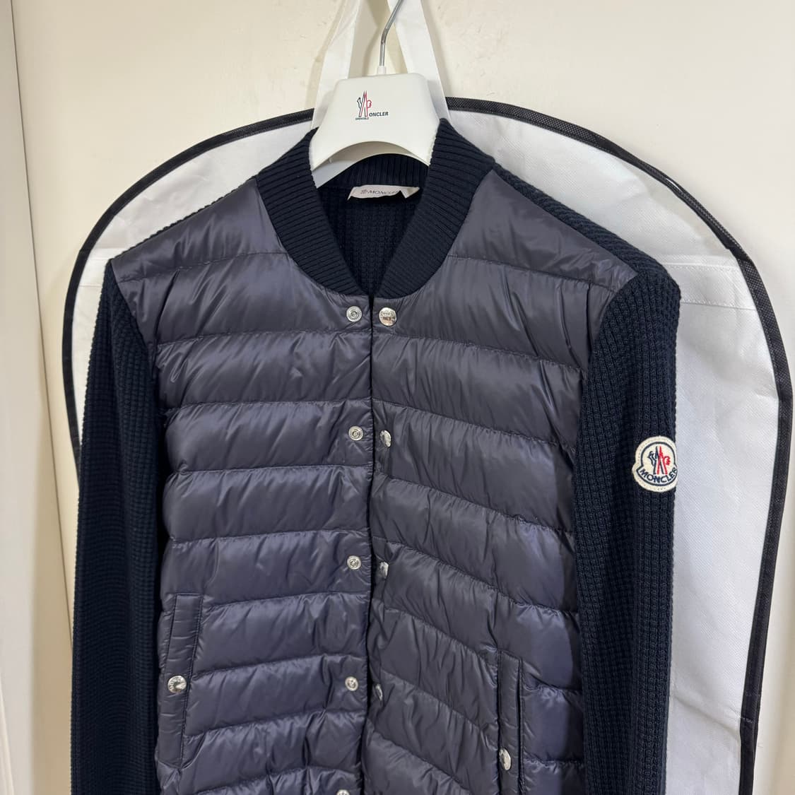 몽클레어 니트패딩 와플집업가디건 M사이즈  상품이미지3