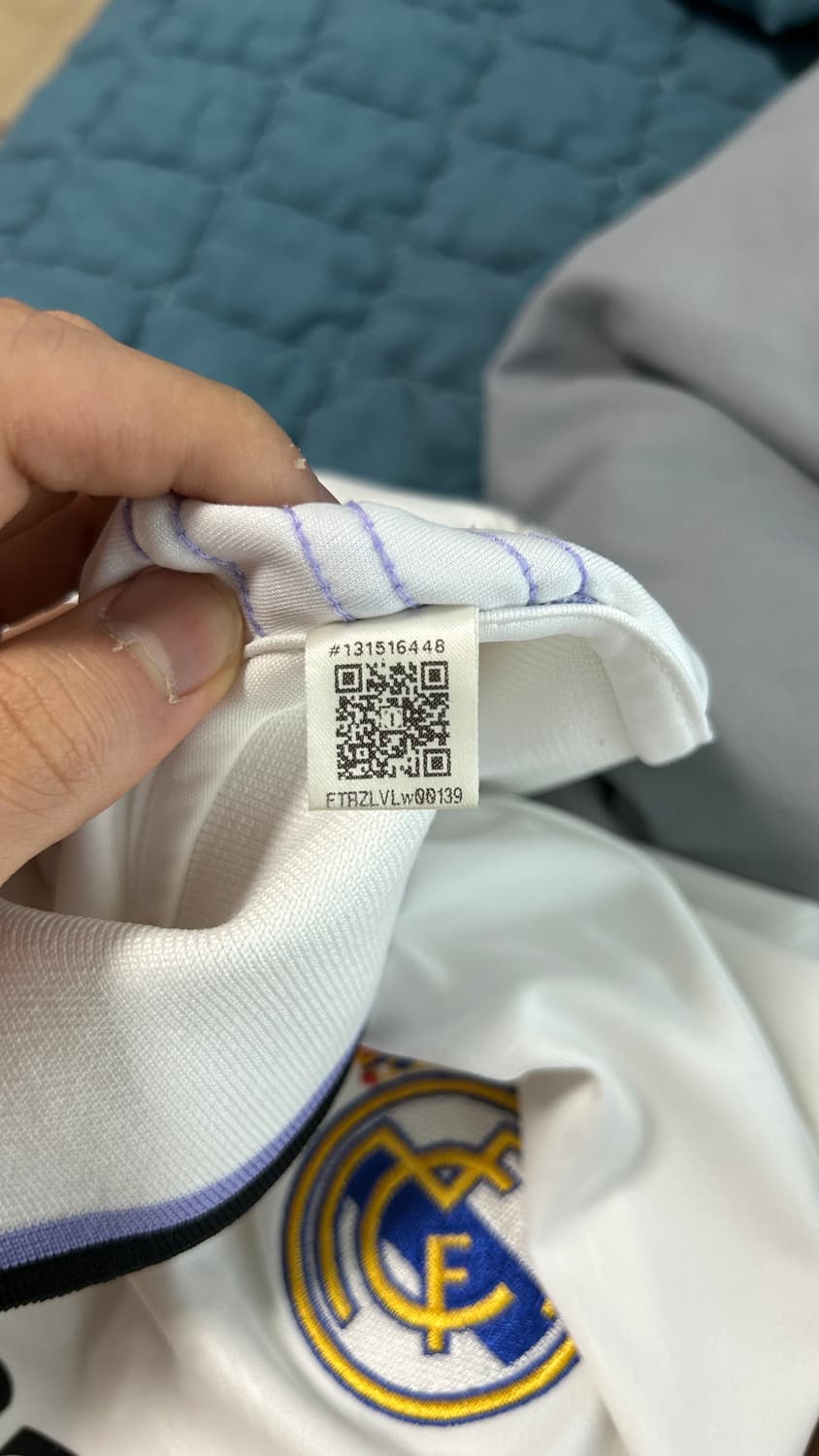 22 23 레알마드리드 모드리치 유니폼 L 상품이미지9