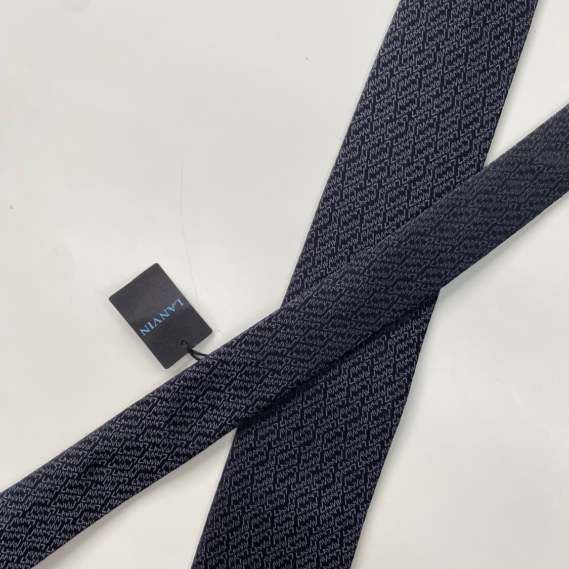 (택 달린새상품) 랑방 정품 명품 블랙넥타이 (LANVIN) 8.1cm 상품이미지3
