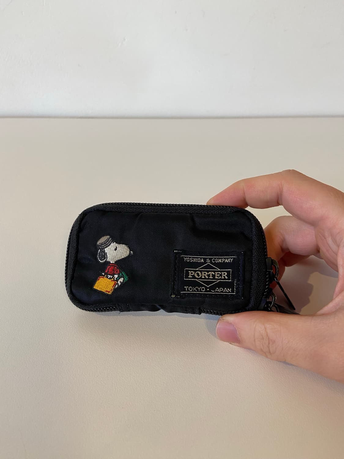 포터 스누피 자수 블랙 키케이스 상품이미지1