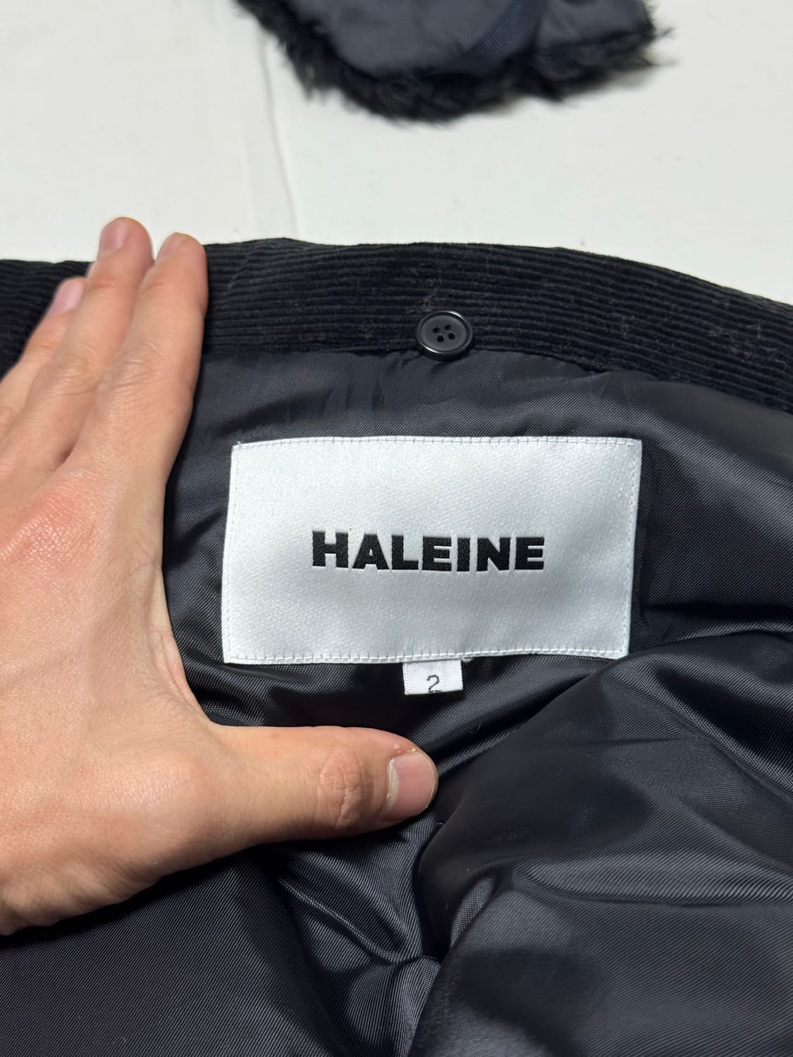 알렌느 / 디테쳐블 카라 코듀로이 패딩 블루종 (블랙) / 2 상품이미지6