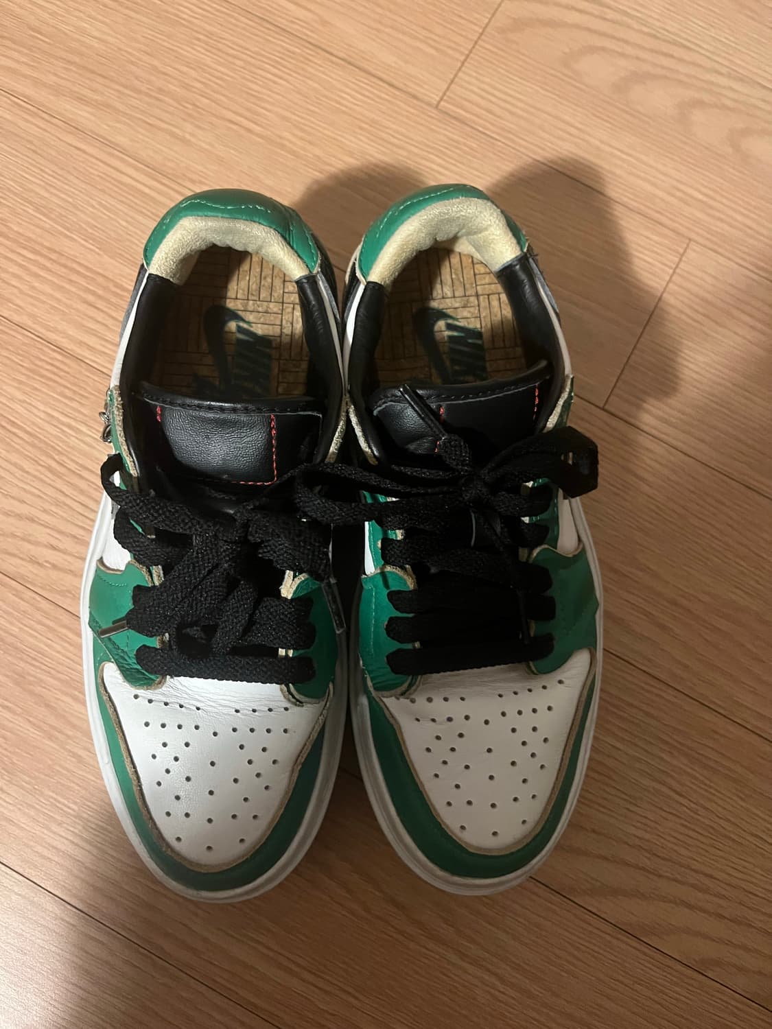 조던 1 엘리베이트 로우 SE 럭키 그린 상품이미지5