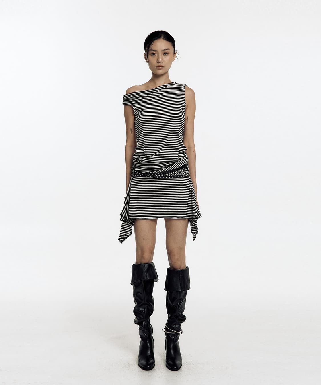 카시코 Asymmetric Stud Onepiece Stripe 상품이미지1