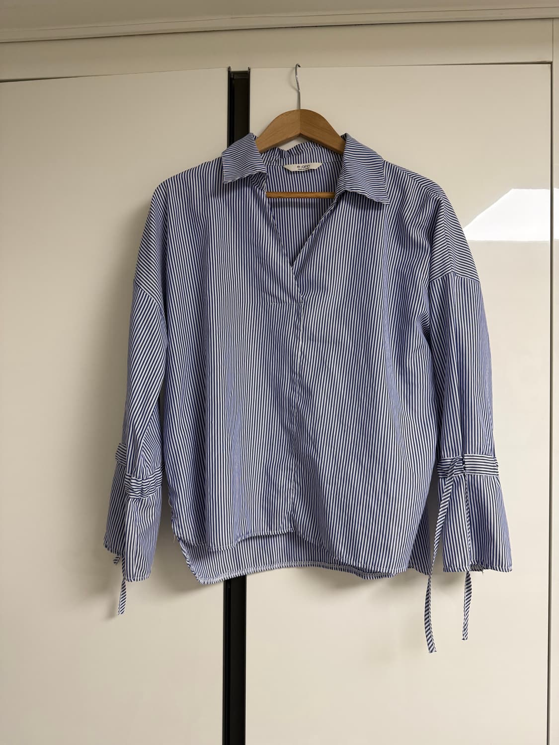스트라이프 블라우스 상품이미지1