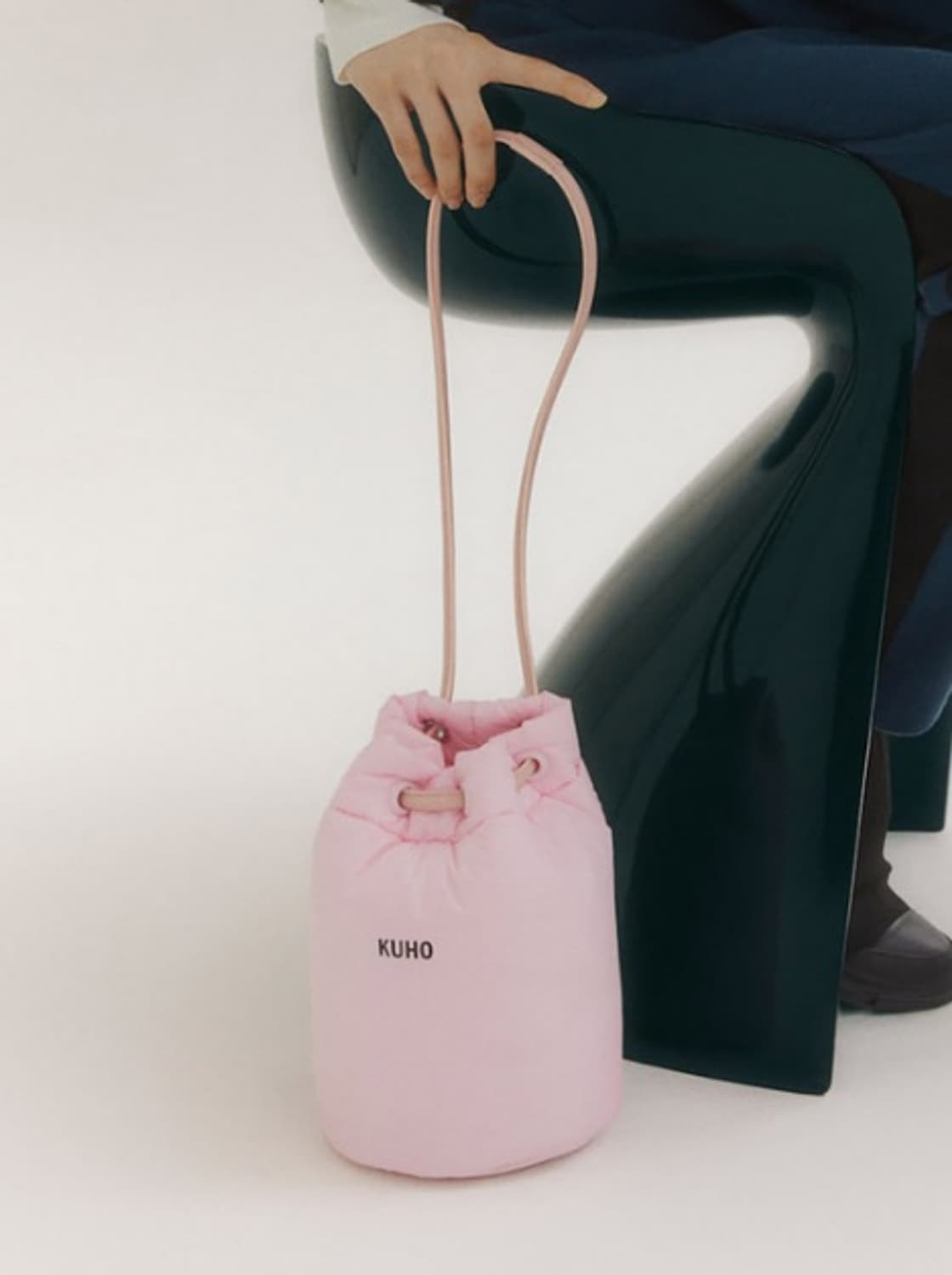 구호 패딩 버킷백 상품이미지3