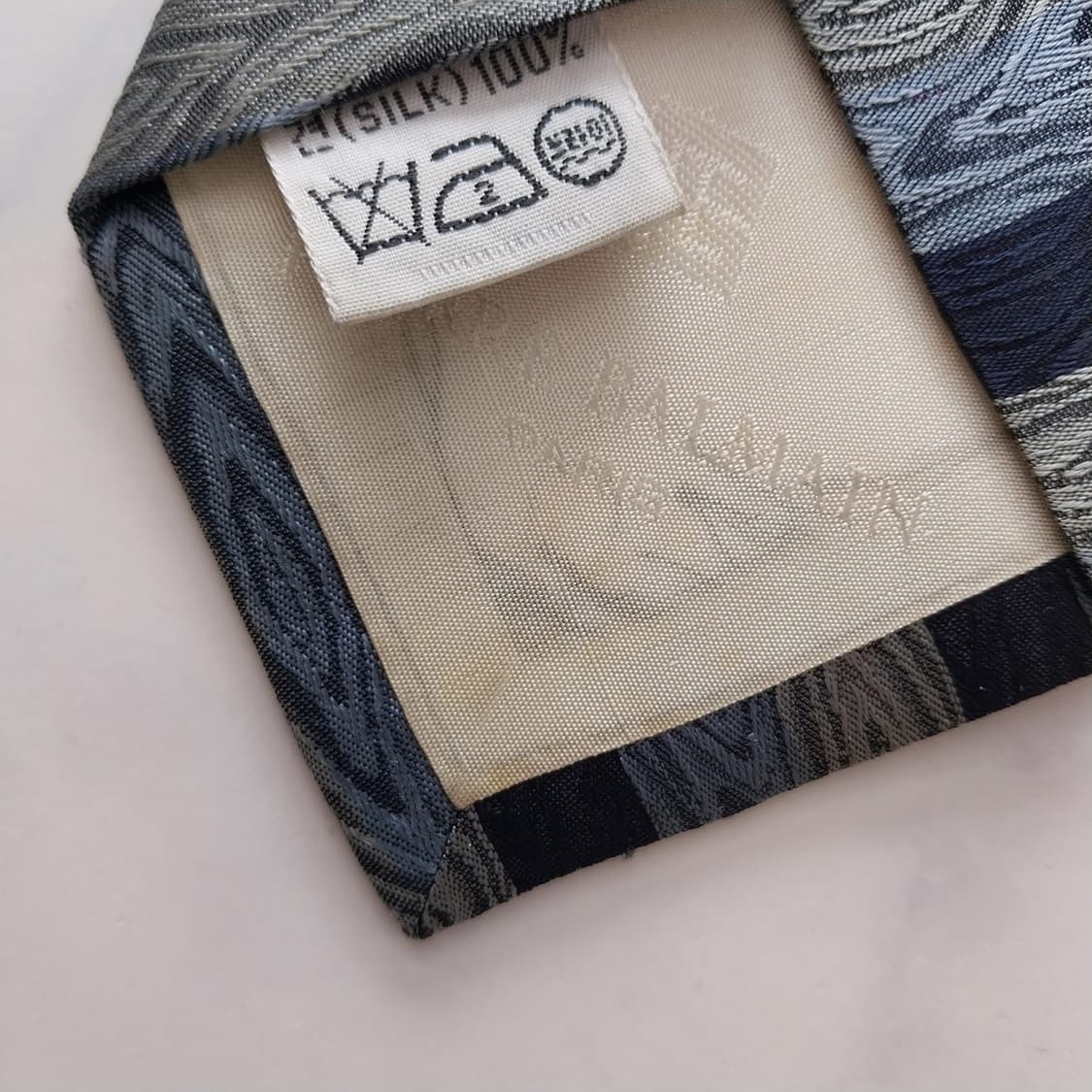 발망 실크 네이비 스트라이프 넥타이 8.1cm A~B등급  K1408
 상품이미지10