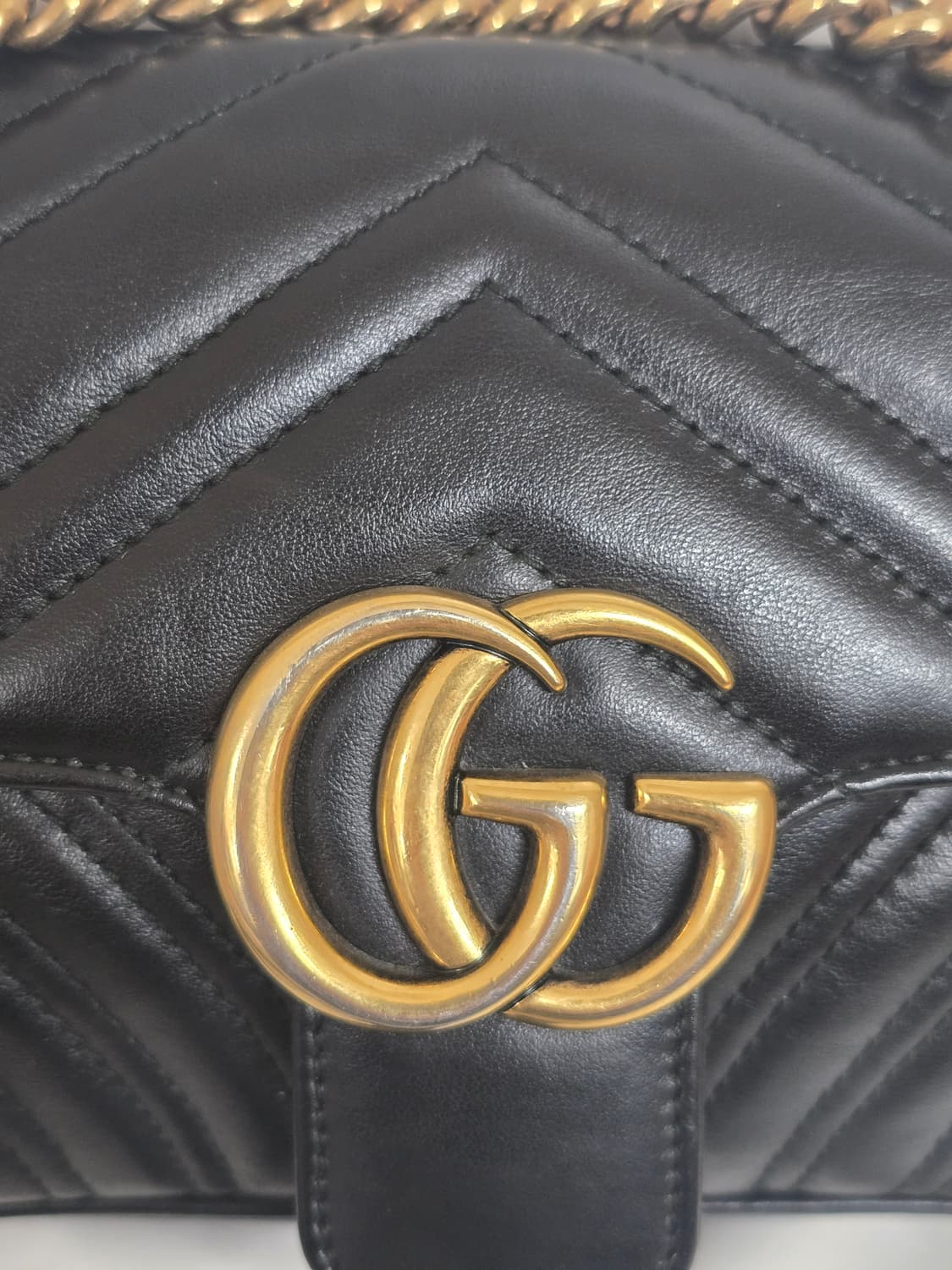 구찌 마몽 마틀라세 블랙 스몰 체인백 상품이미지2