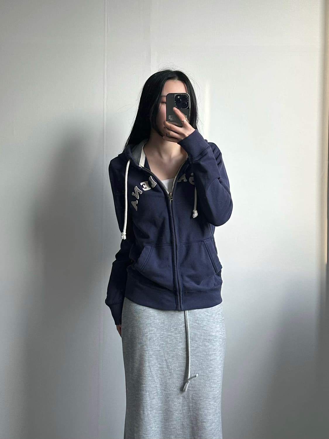 후아유 y2k 와투케 네이비 후드집업 상품이미지1
