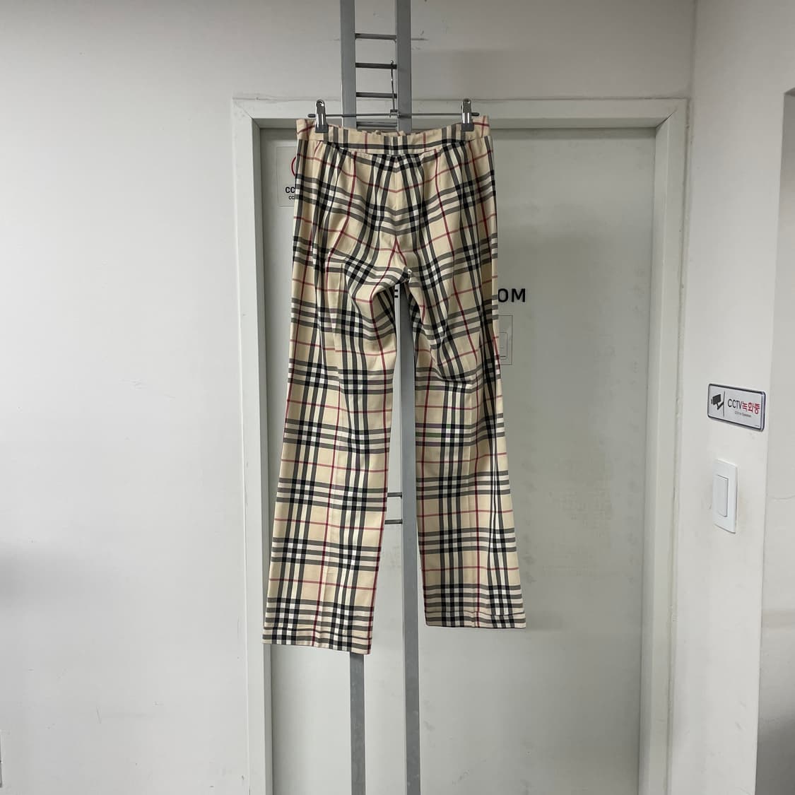 버버리 노바 체크 팬츠 베이지 M(W) 상품이미지4