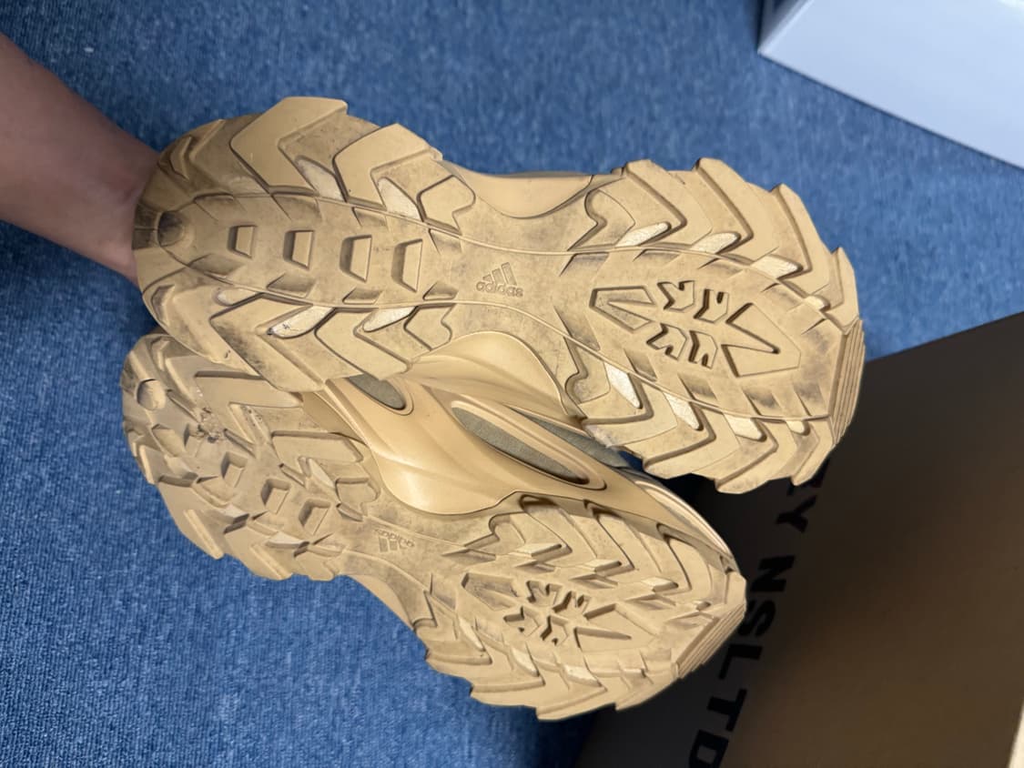 [size 9] Yeezy nsltd 부츠  상품이미지6