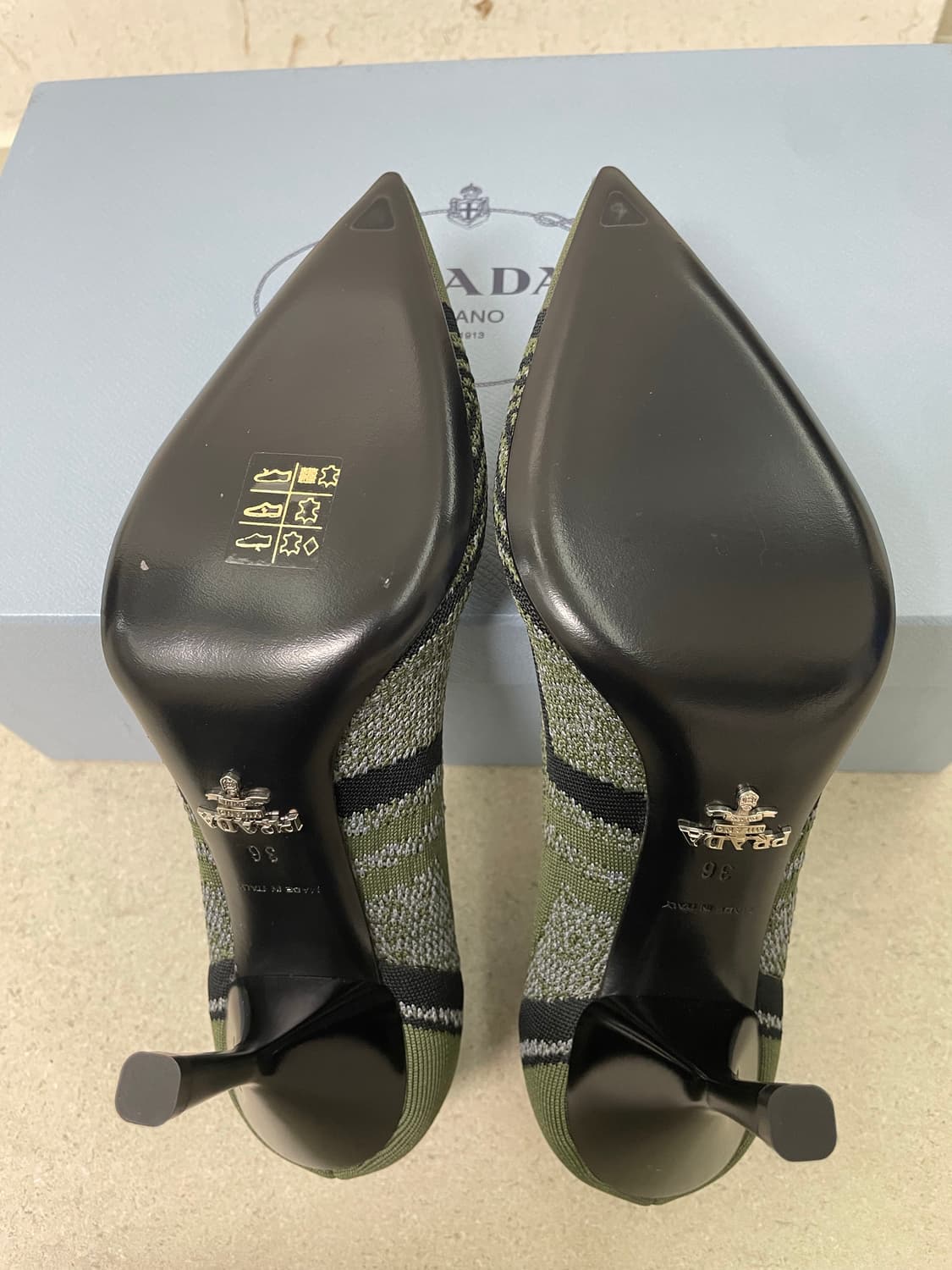 프라다 펌프스 상품이미지5