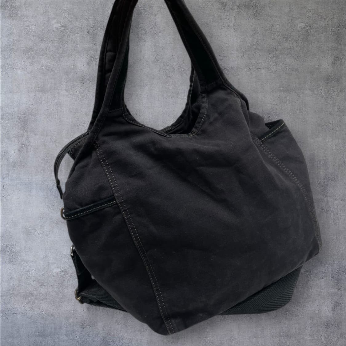 만다리나덕 Mandarina duck 블랙 차콜 토트 겸 크로스백 상품이미지5