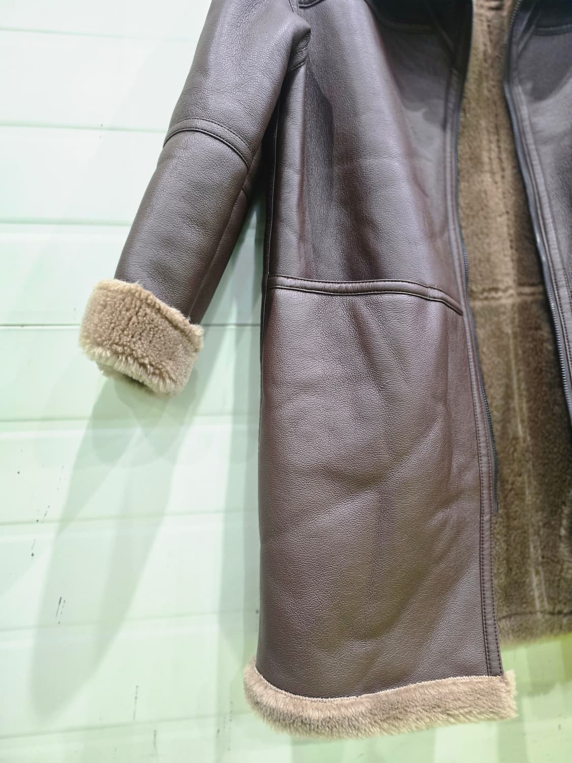 리오벨(LIOBELL) 양모 100% 롱 무스탕 상품이미지7