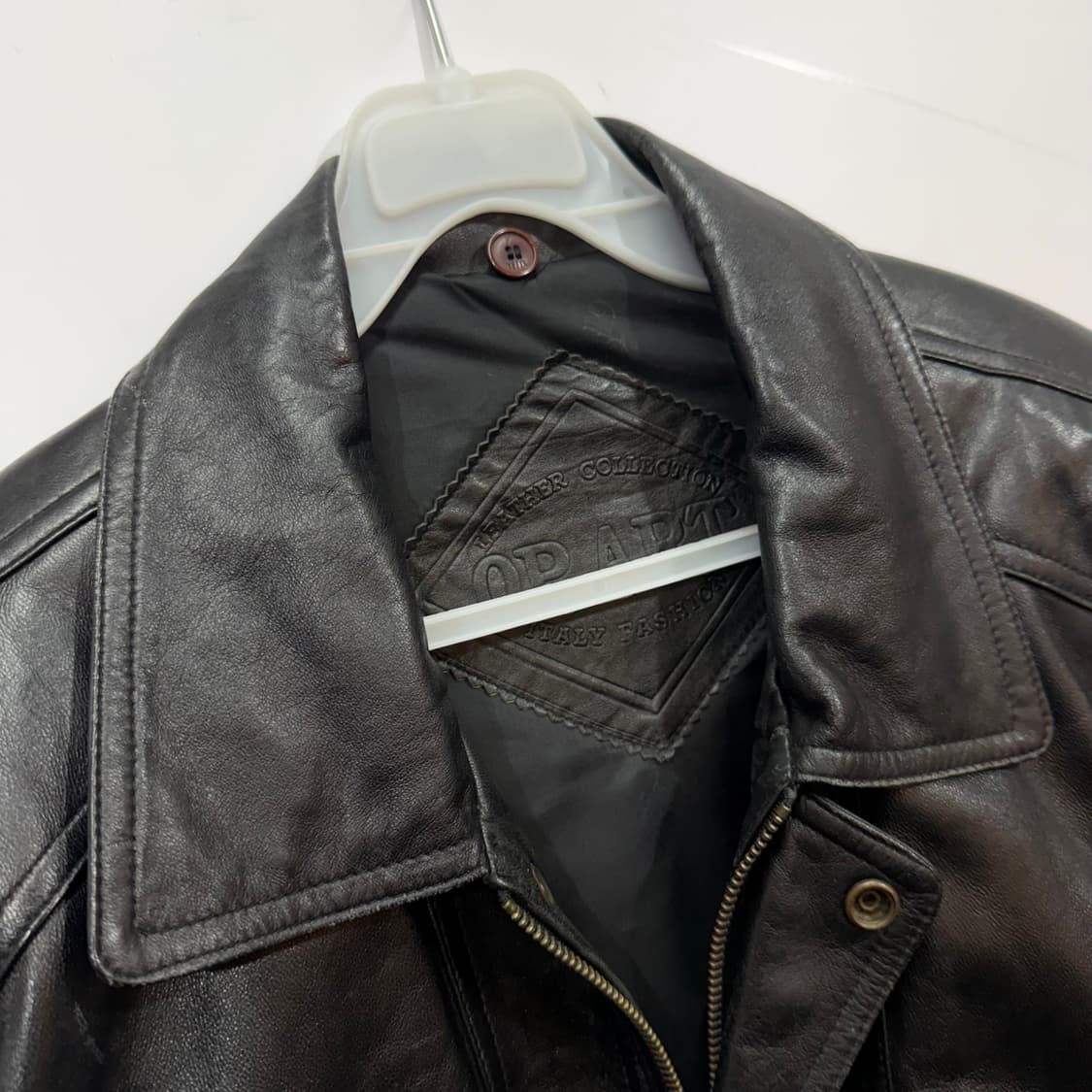 Vintage Black Leather Jacket 상품이미지3