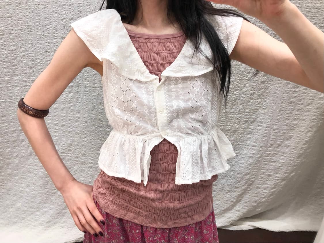 Butterfly white crop blouse 상품이미지2