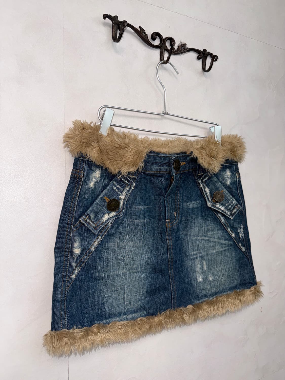 Washing denim fur trimming mini skirt 상품이미지2