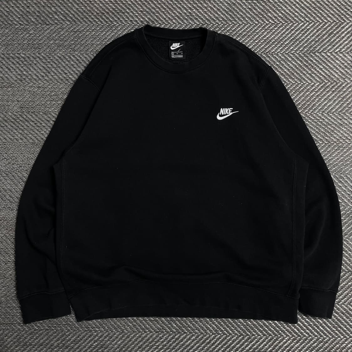 나이키 자수로고 박시핏 라운드 맨투맨 블랙o 5148 상품이미지1