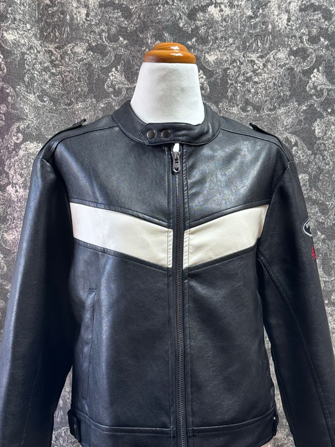 bitter cells 비터쉘즈 에코 레더 레이싱 자켓(제니착용) 상품이미지2