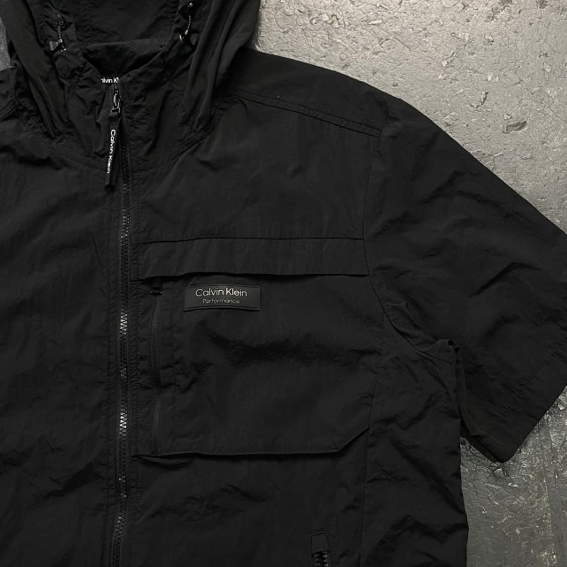 105 캘빈클라인 반팔 바람막이 상품이미지2