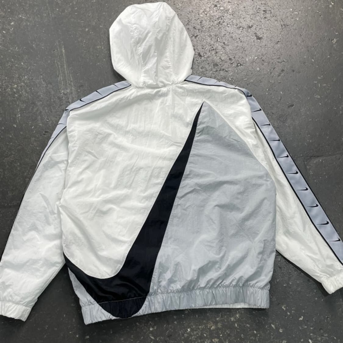 105 나이키 빅스우시 사이드라인 아노락  상품이미지5