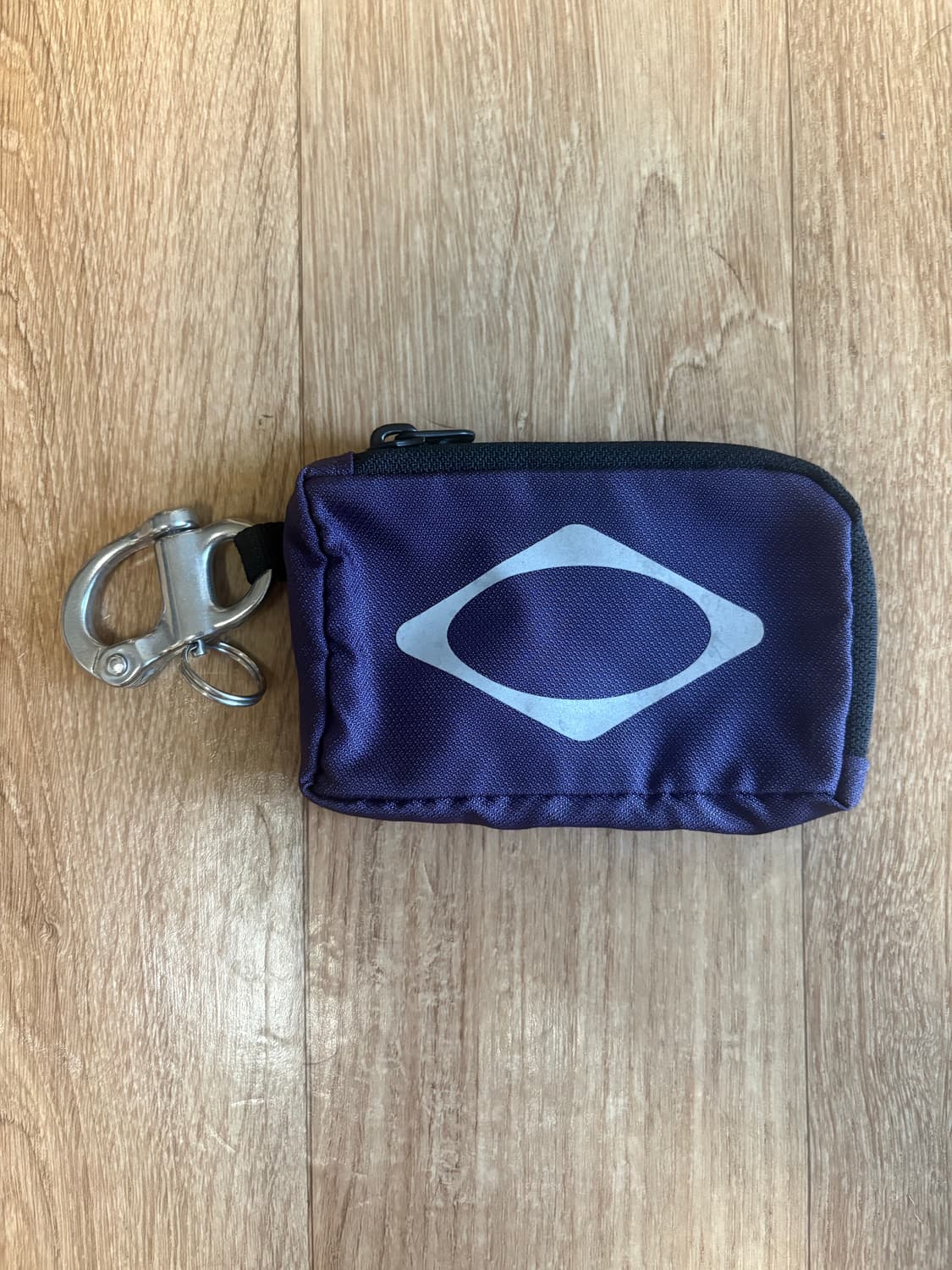 미스치프 롬버스 카라비너 파우치 퍼플 상품이미지2