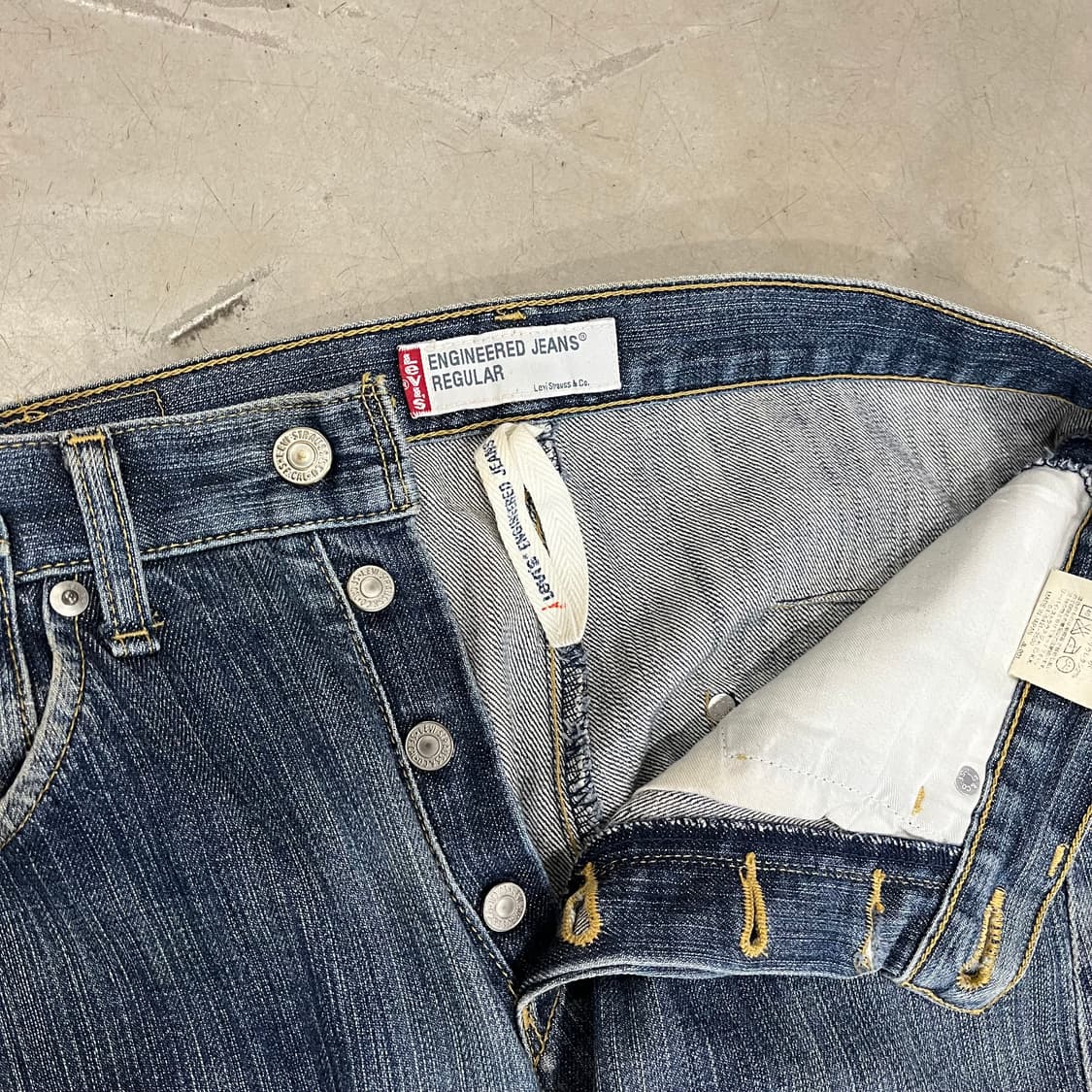 [31.5] Early 00’s 리바이스 엔지니어드진 상품이미지3