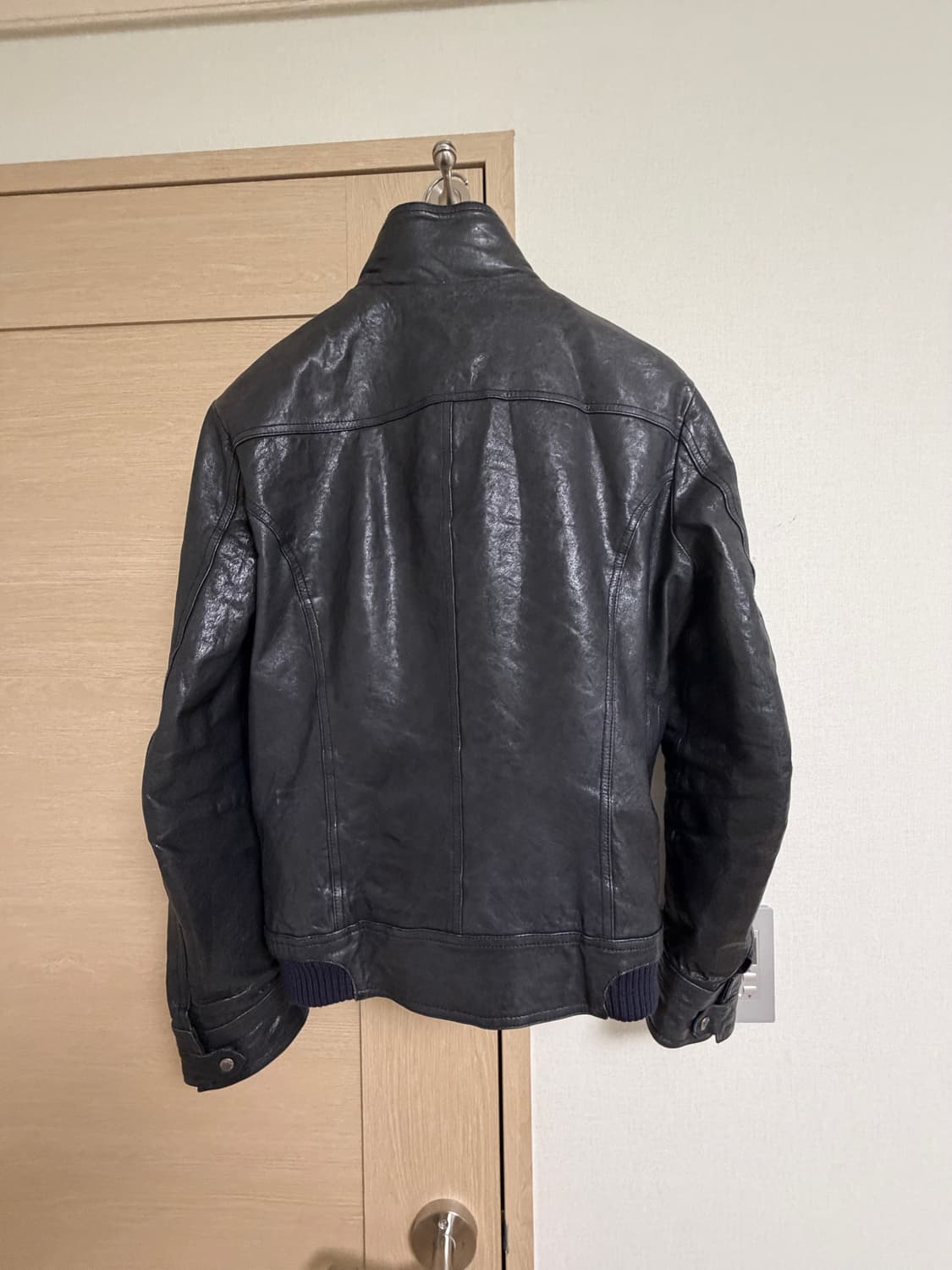 송지오 웨이브 포켓 램스킨 자켓 상품이미지3