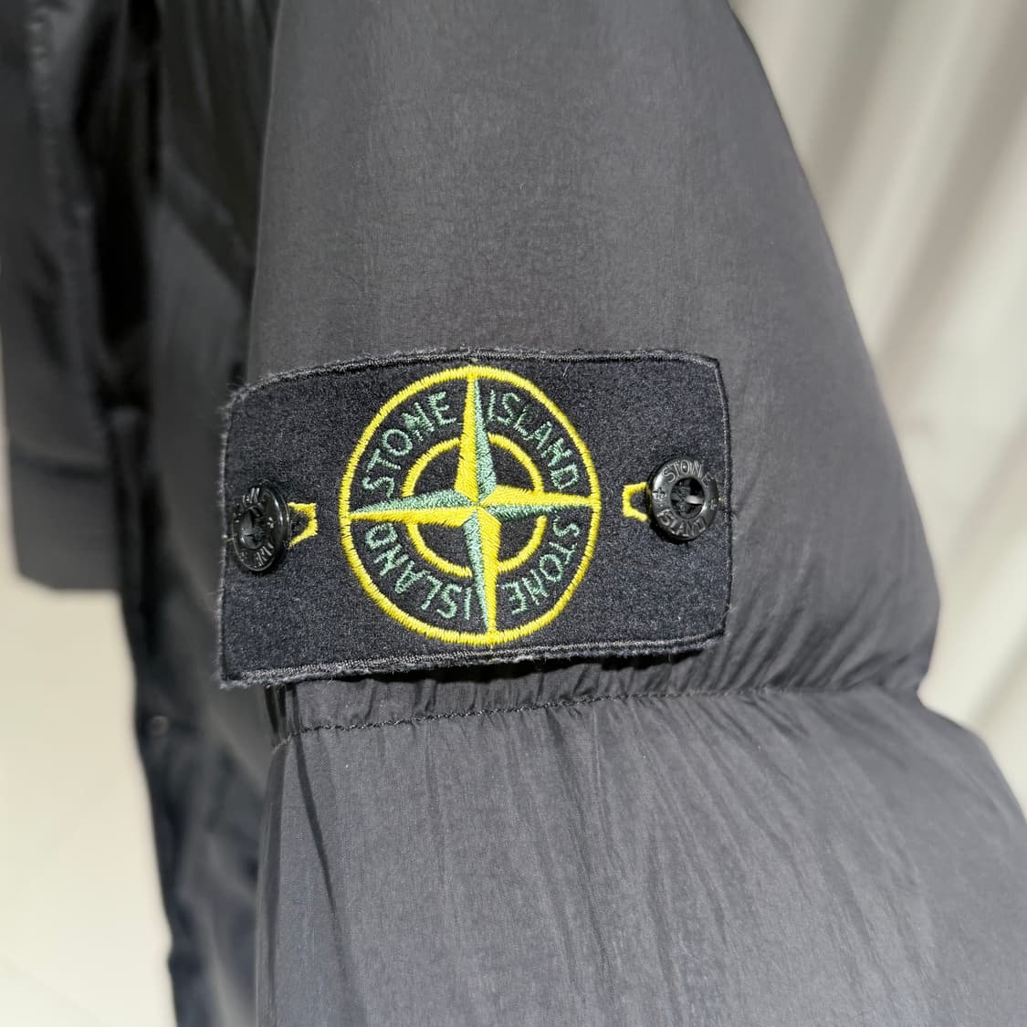 (A+/M) / 스톤아일랜드 크링클랩스 후드 롱 다운 패딩 블랙 상품이미지2