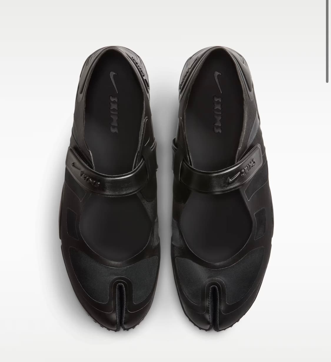 나이키 스킴스 리프트 사틴 블랙 상품이미지1