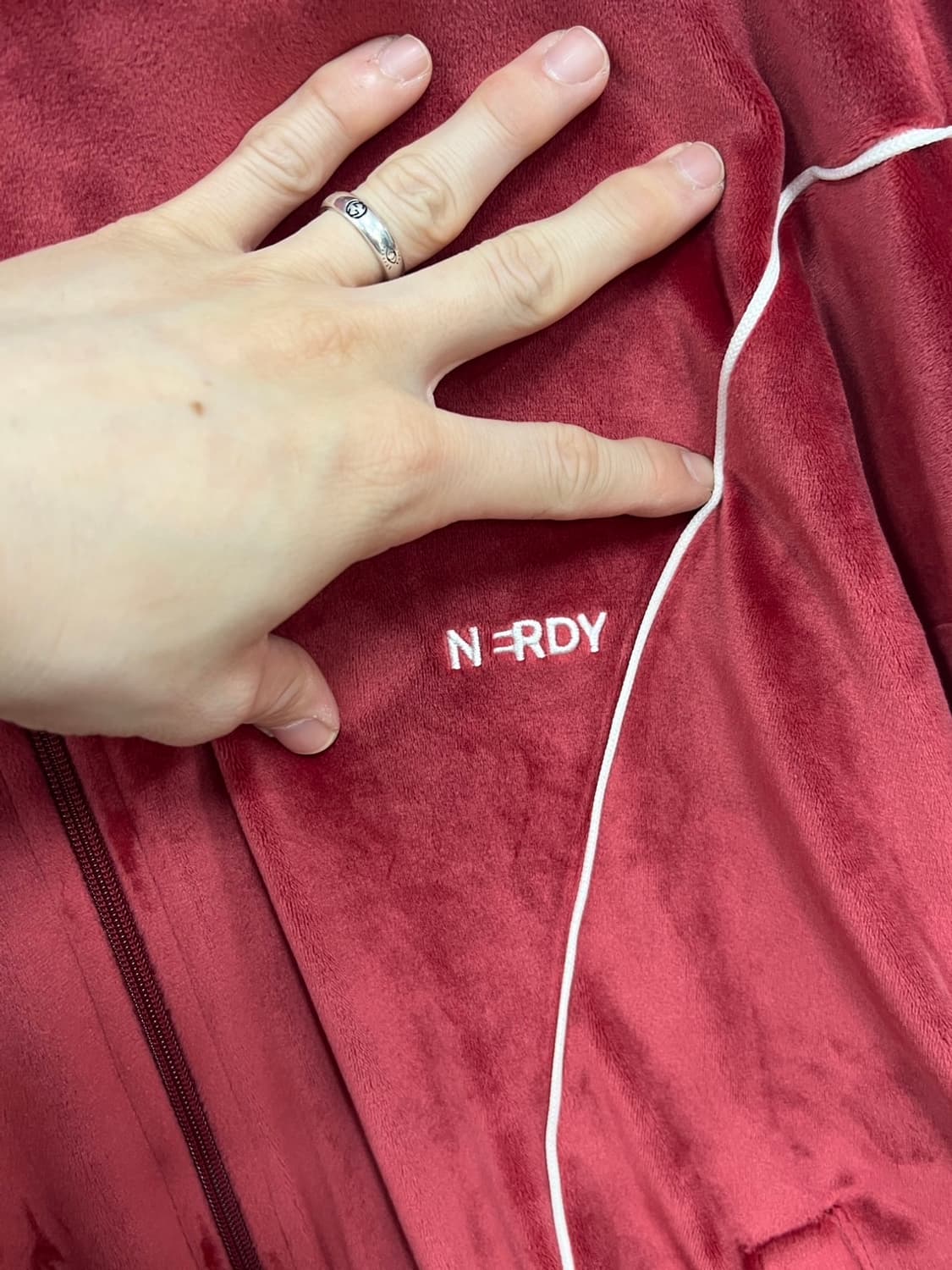 널디 엔디와이 벨루아 파이핑 벨벳 버건디 트랙 탑 져지 상품이미지3
