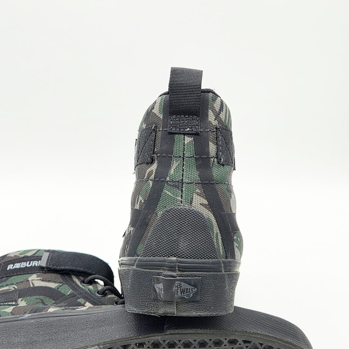 반스 x 크리스토퍼 레번 스케이트 하이 고어텍스 VR3 (280) 상품이미지2