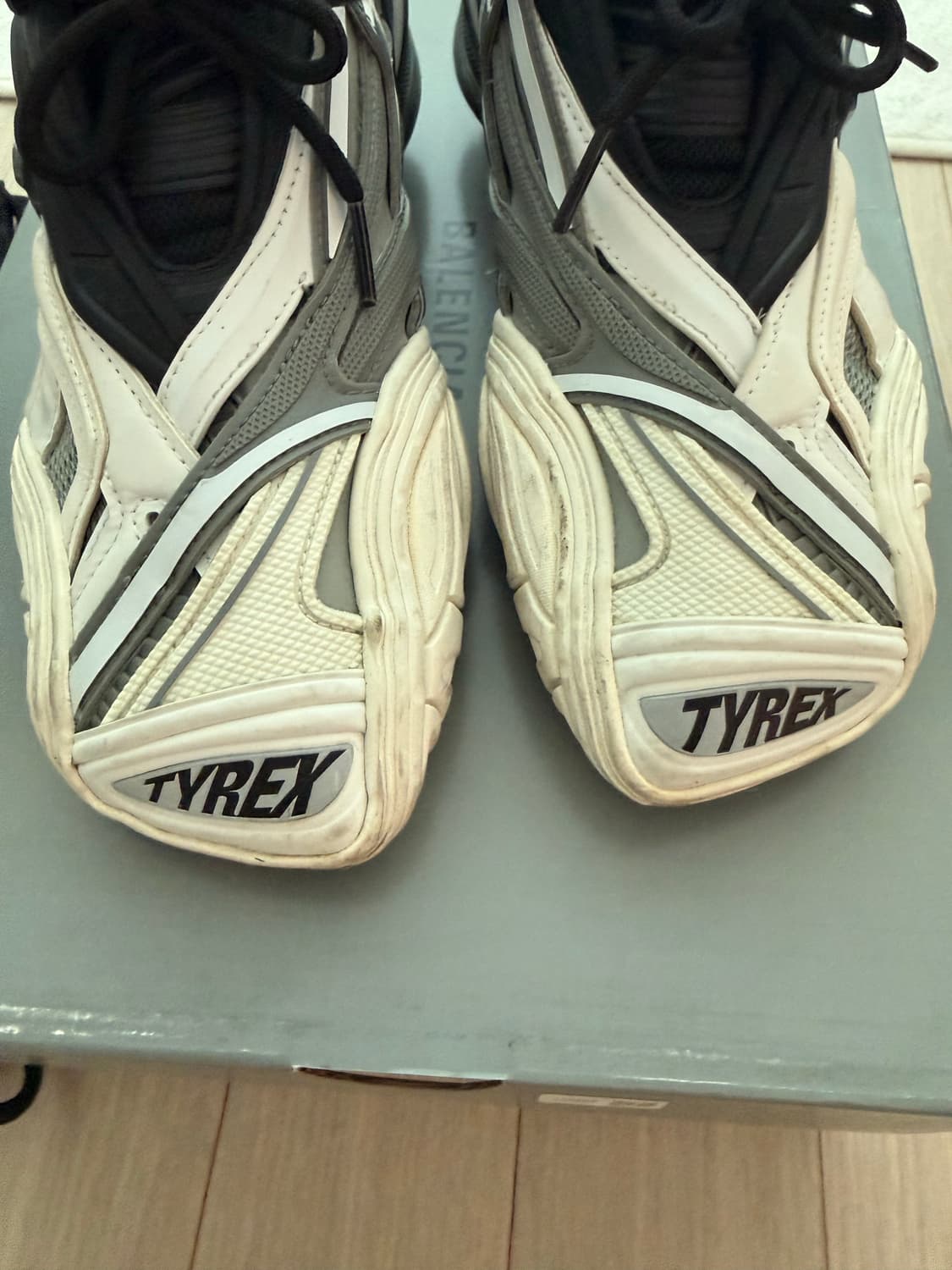 발렌시아가 타이렉스 37사이즈 상품이미지8