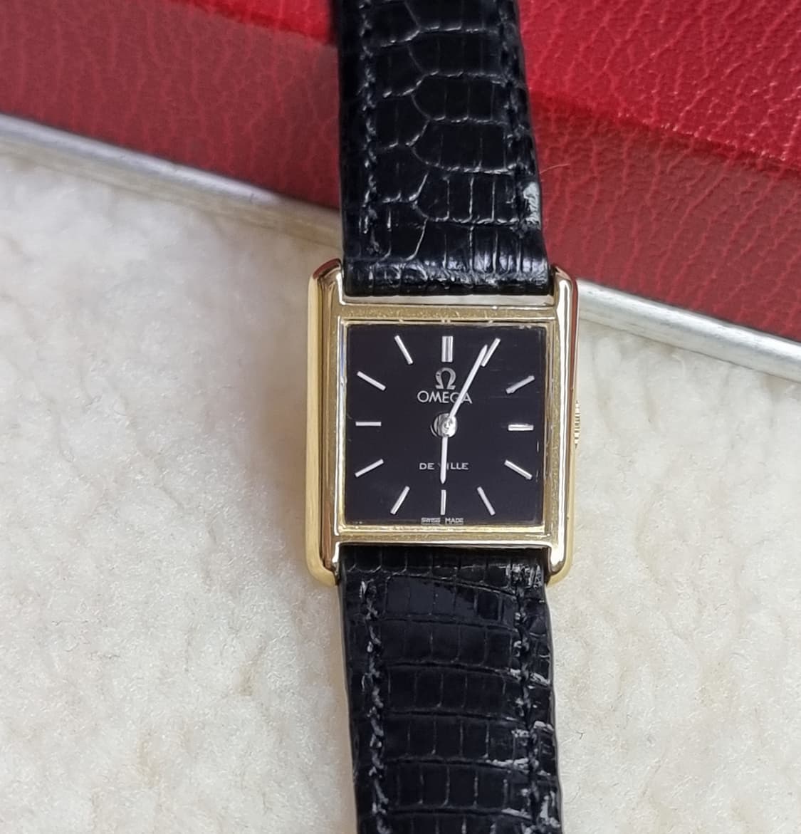 오메가 드빌 탱크 블랙 다이얼 핸드와인딩 여성 시계 상품이미지2