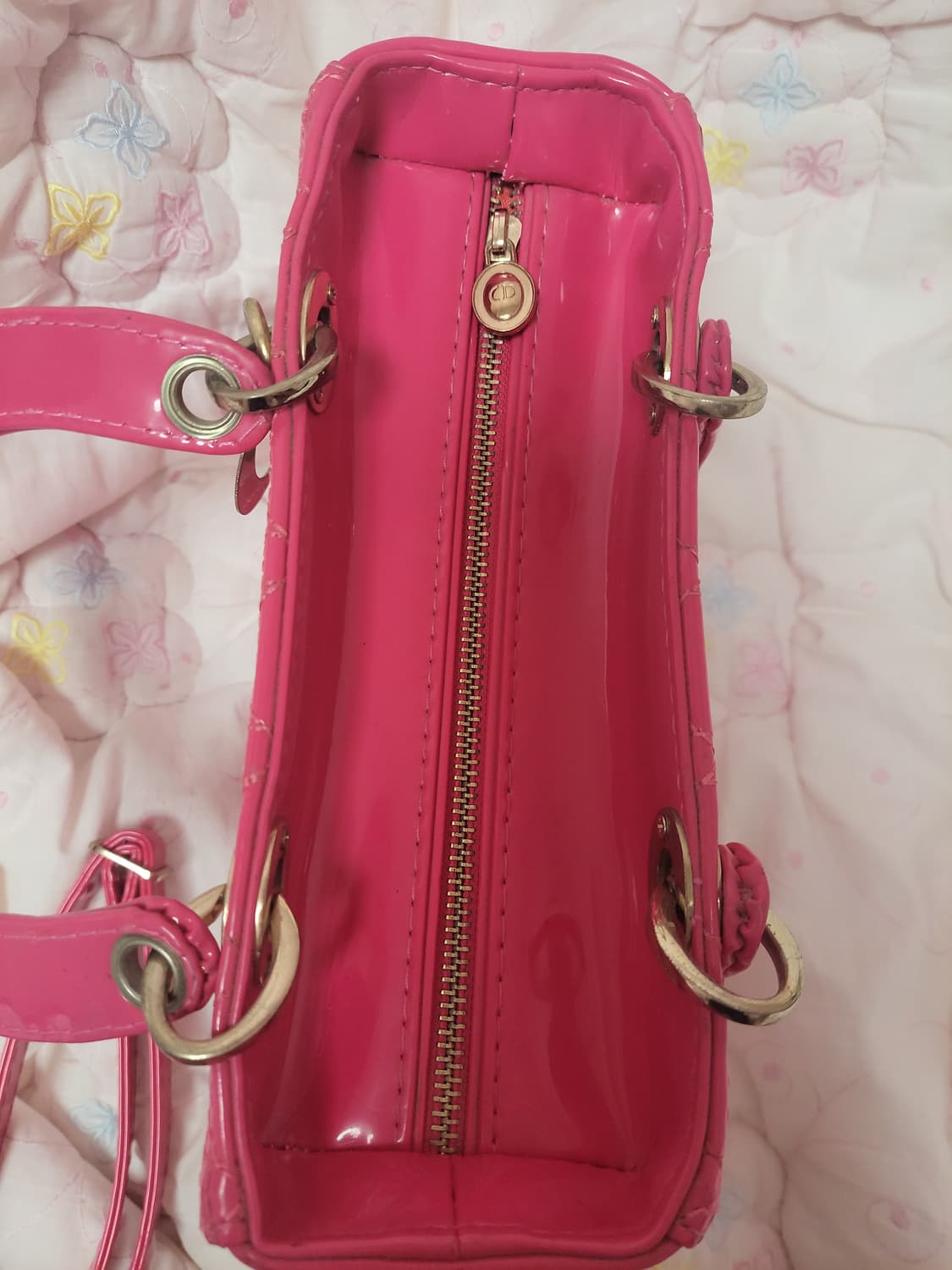 급처상태양호!디올 핑크 레이디백미듐페이던트까나쥬에나멜 가방 토트백크로스백 상품이미지8